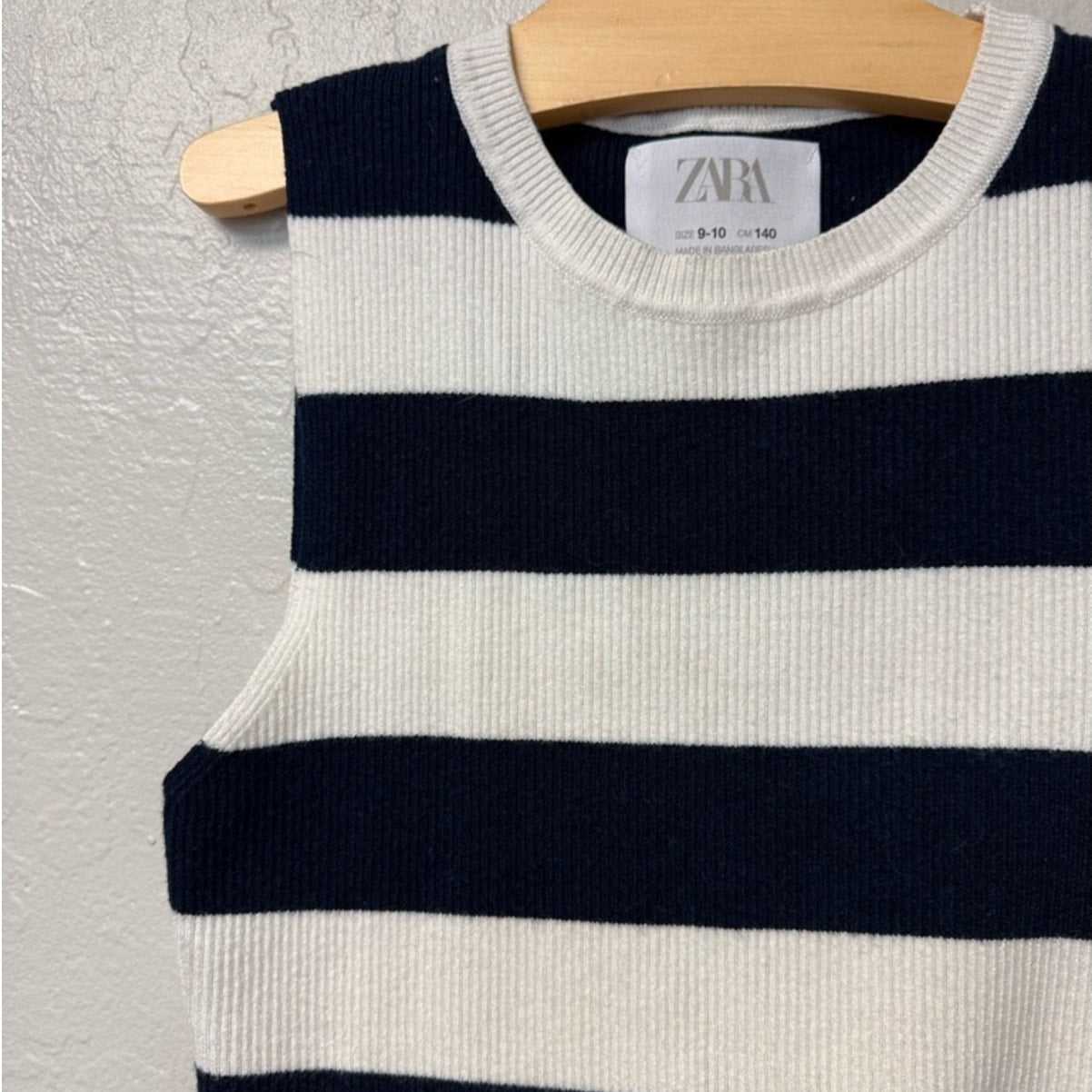 zara navy cream stripe knit 9-10Y