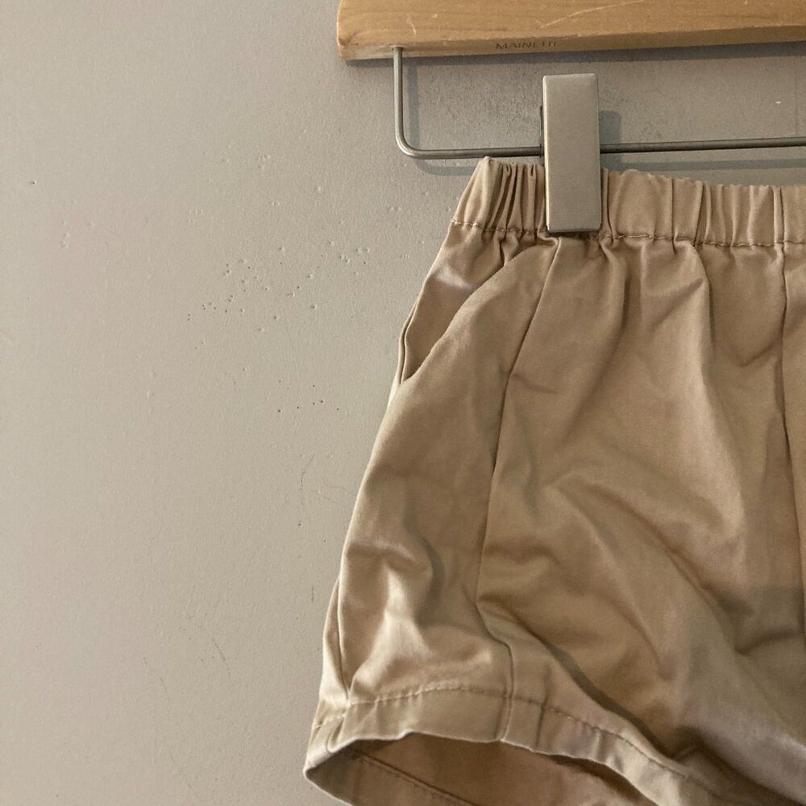 zara girls' khaki shorts 12-18M