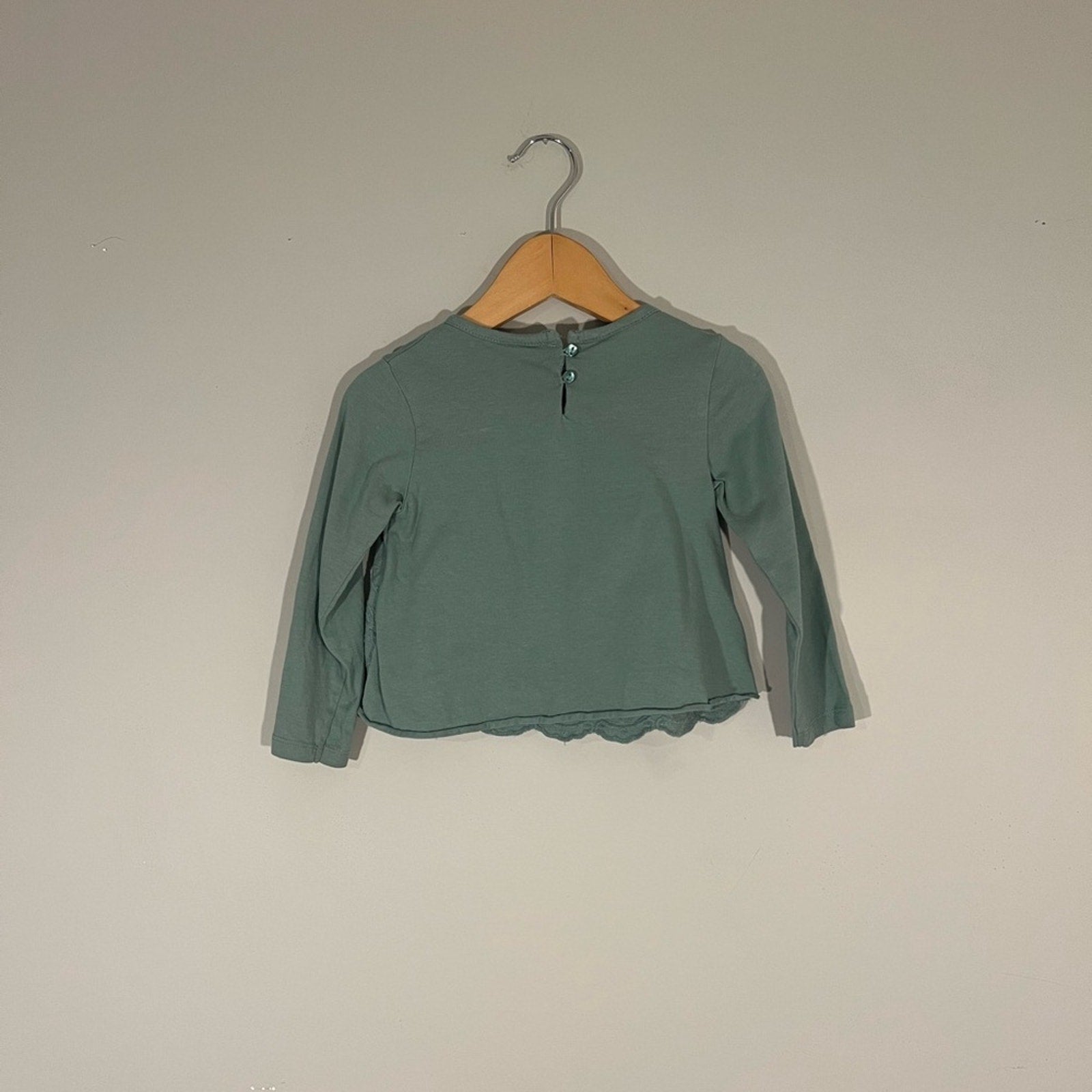 zara girls' green long-sleeve tee with bow 6-9M