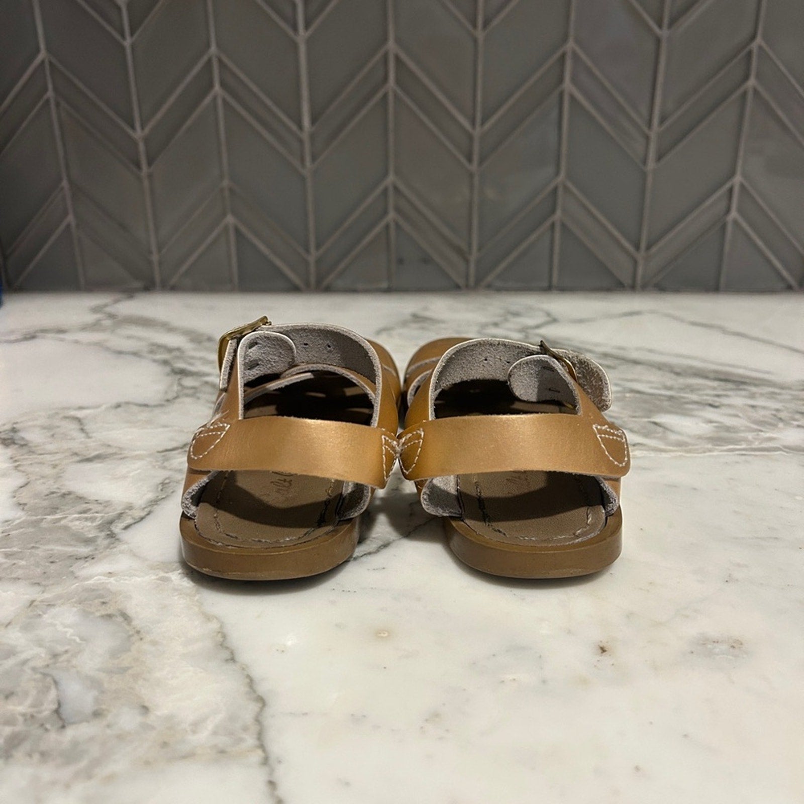 salt water girls' gold sandals 8c
