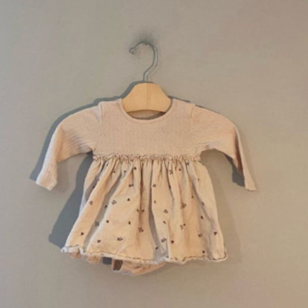 h&m cream pointelle floral romper 6M