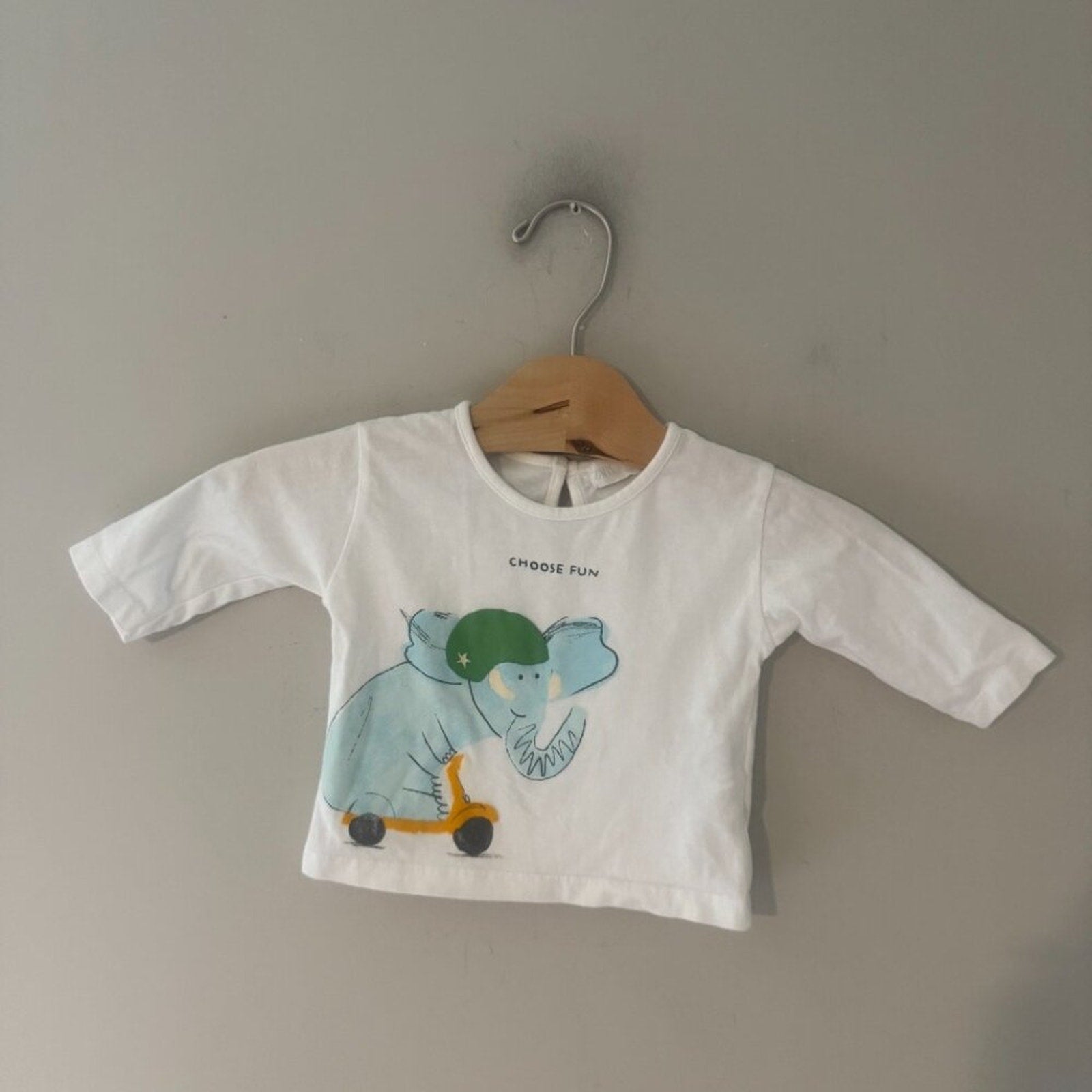 zara long white sleeve graphic tee 1-3M