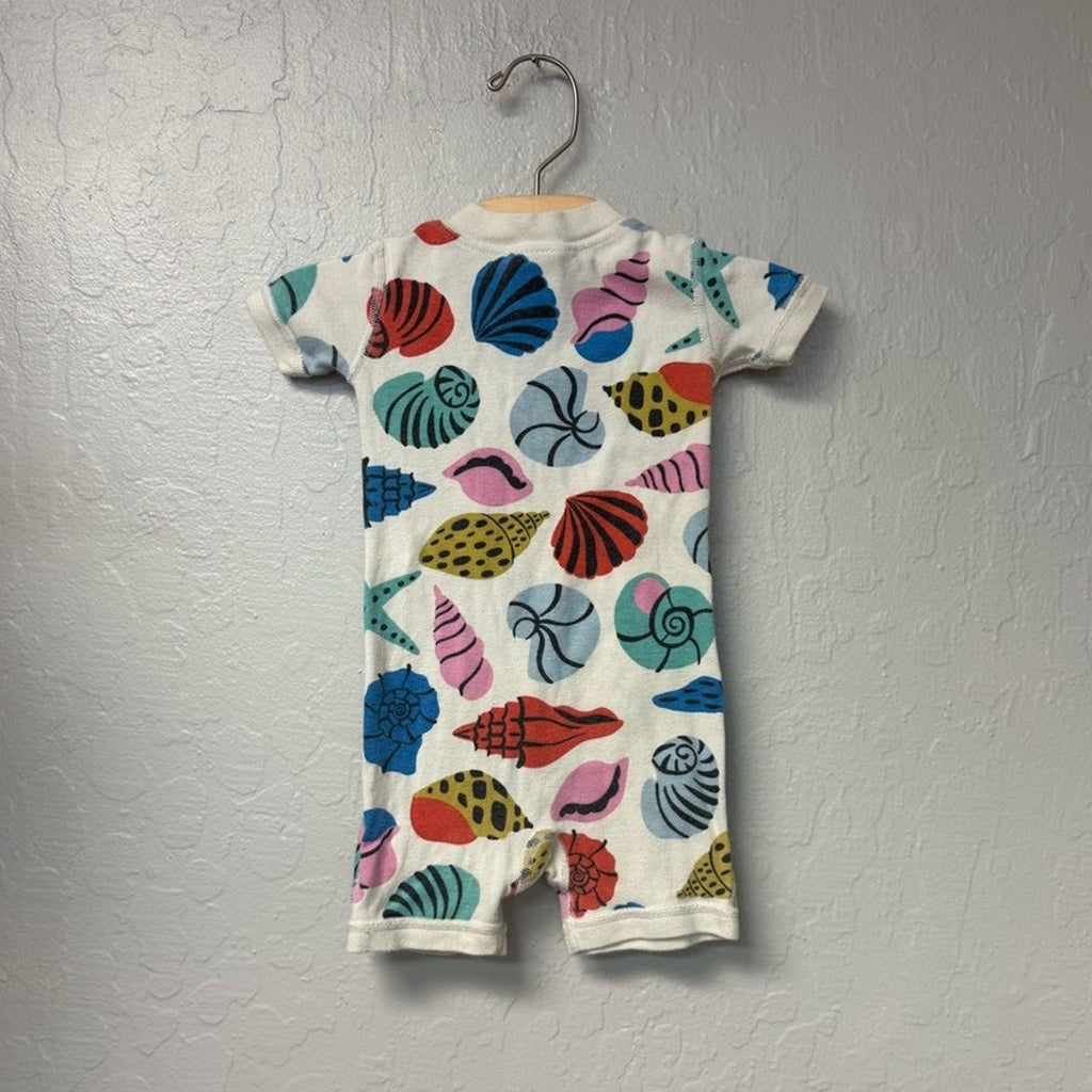 hanna andersson cream seashell shortie 6-12M