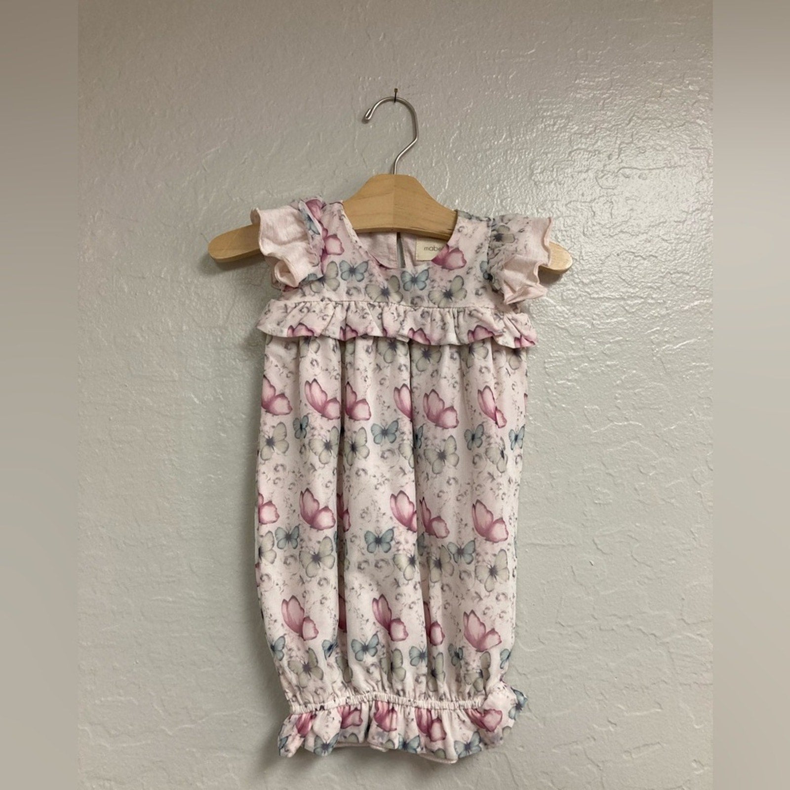 mabel‎ + honey floral newborn gown
