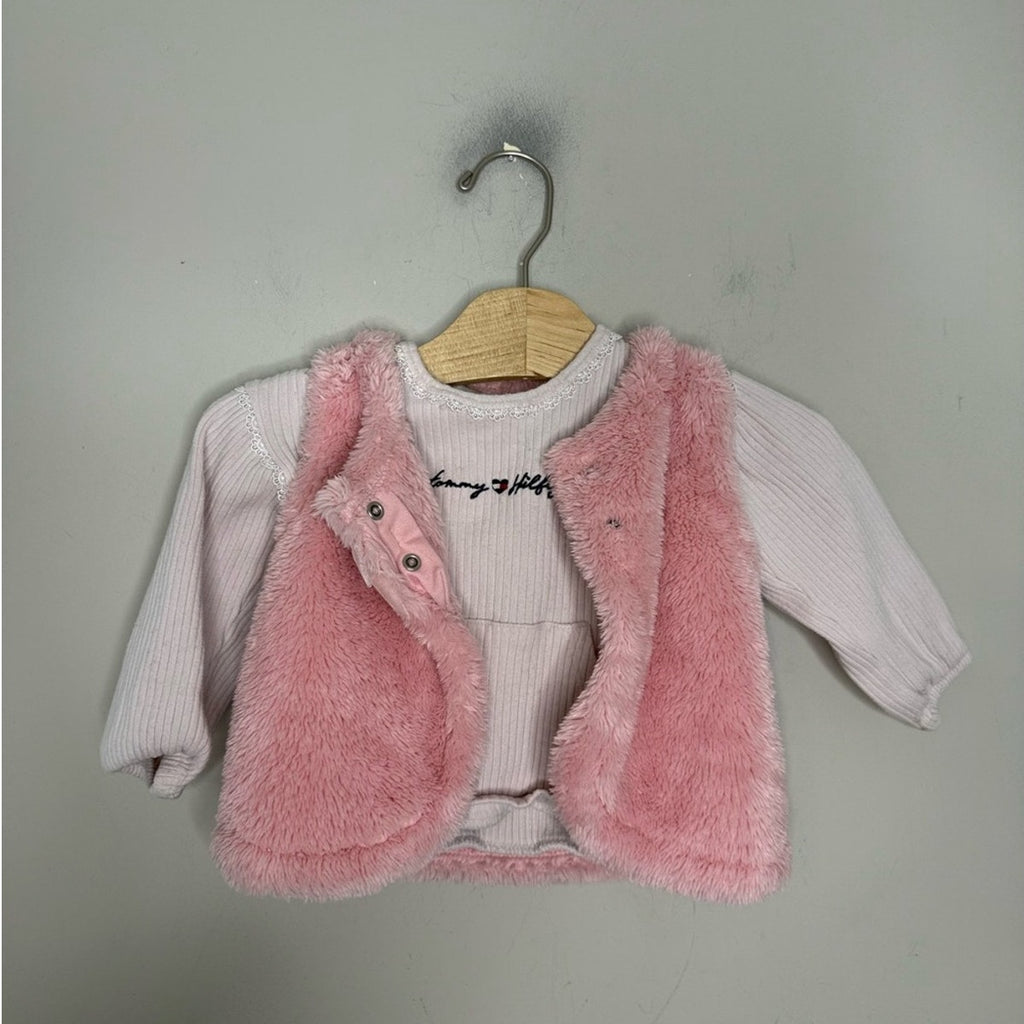tommy hilfiger girls' set carter's vest 18M
