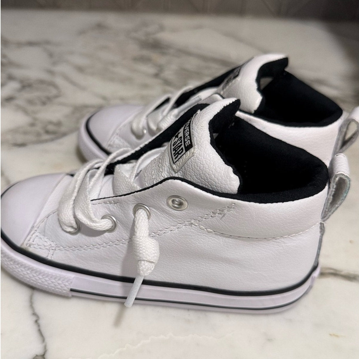 converse all-star leather shoes 9C