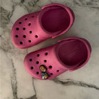 crocs girls' hot pink shoes 7c