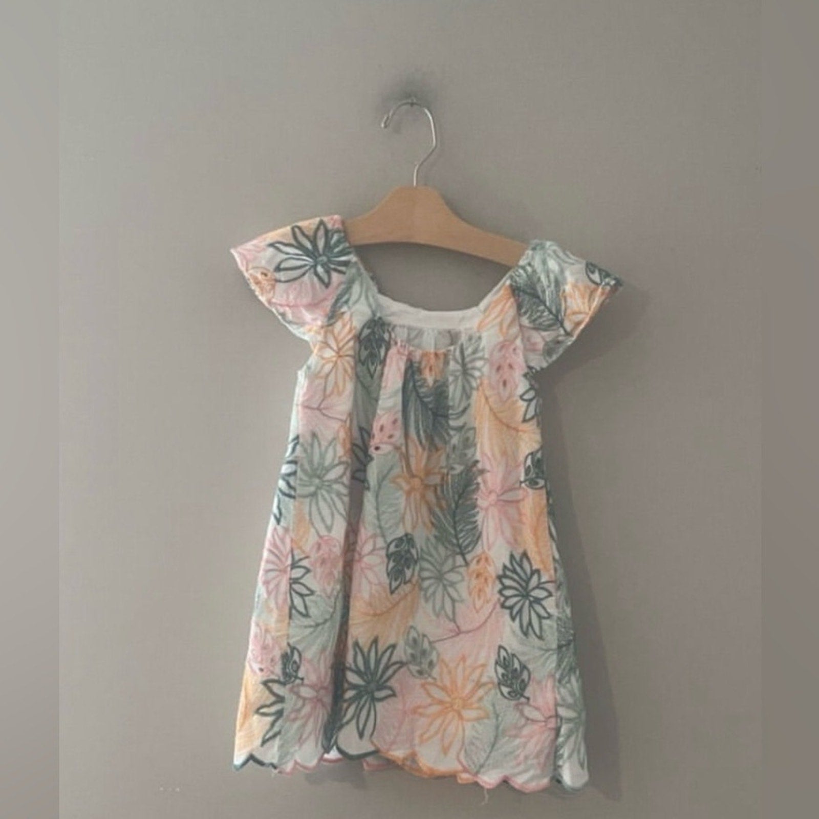 zara girls' floral embroidered dress 5-6Y