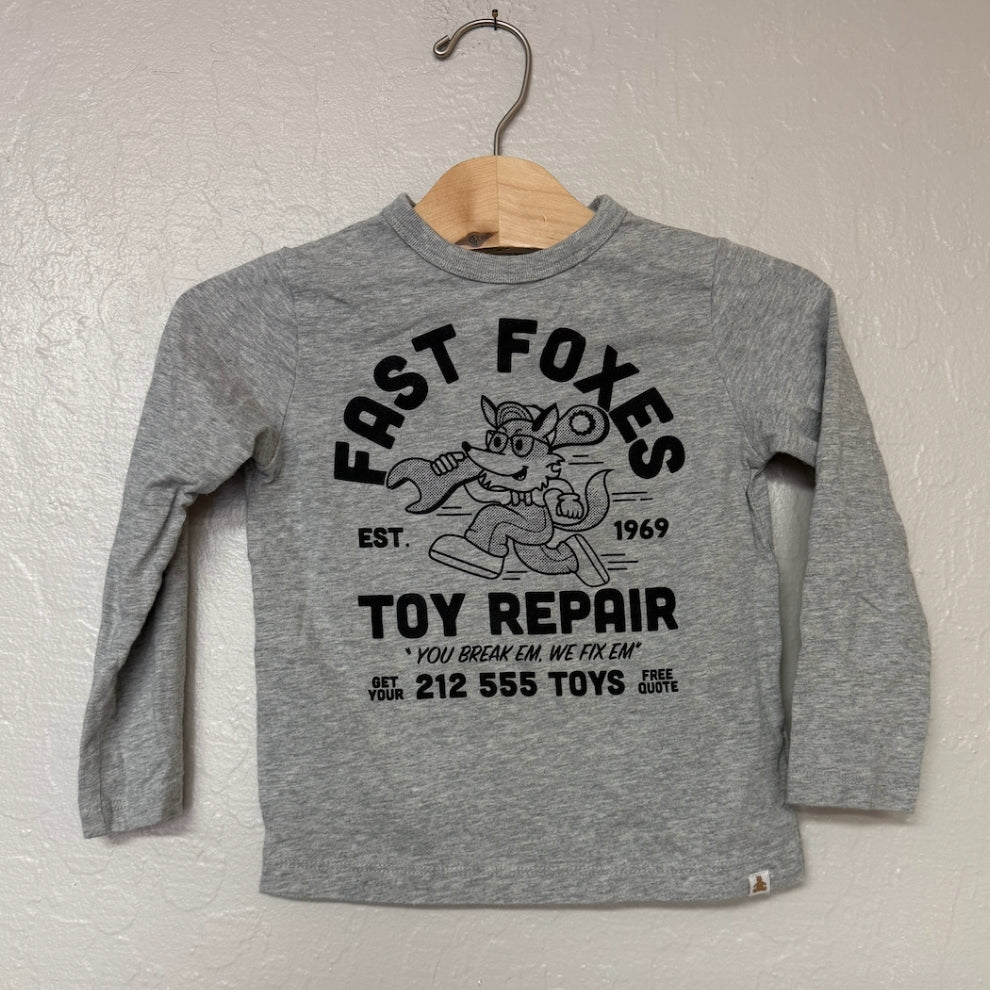 baby gap boys' gray fast foxes tee 4Y