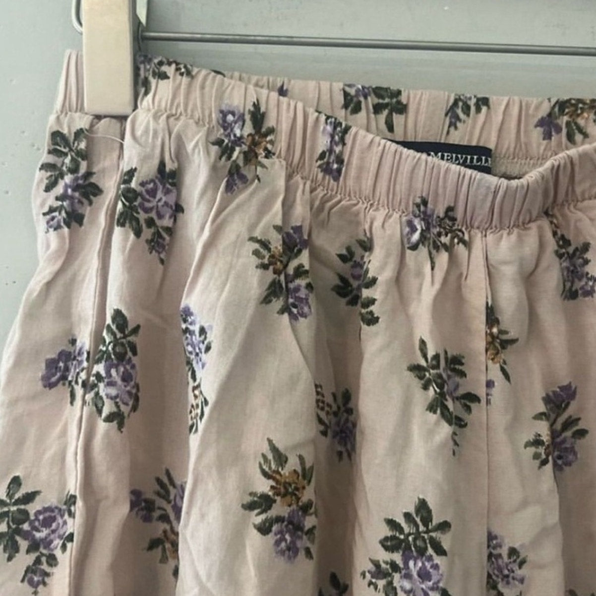 brandy melville pink floral shorts