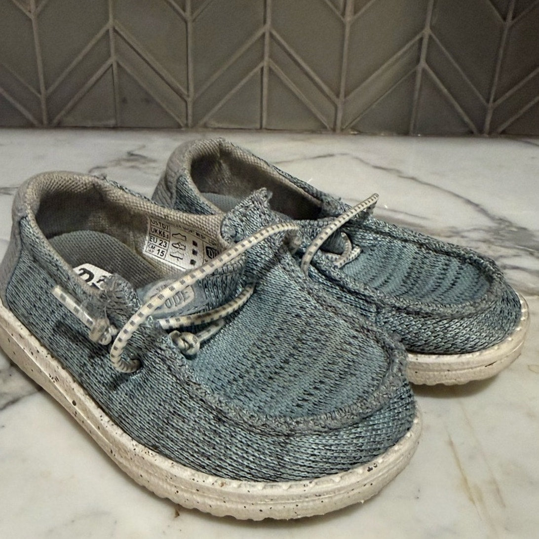 hey dude toddler slip ons 7c
