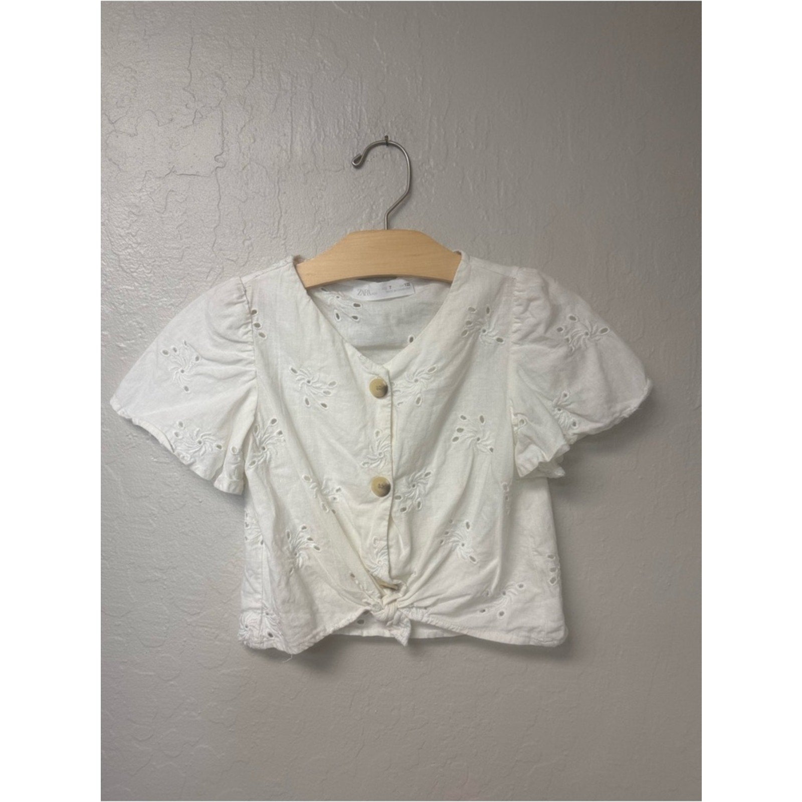 zara girls' eyelet blouse 7Y