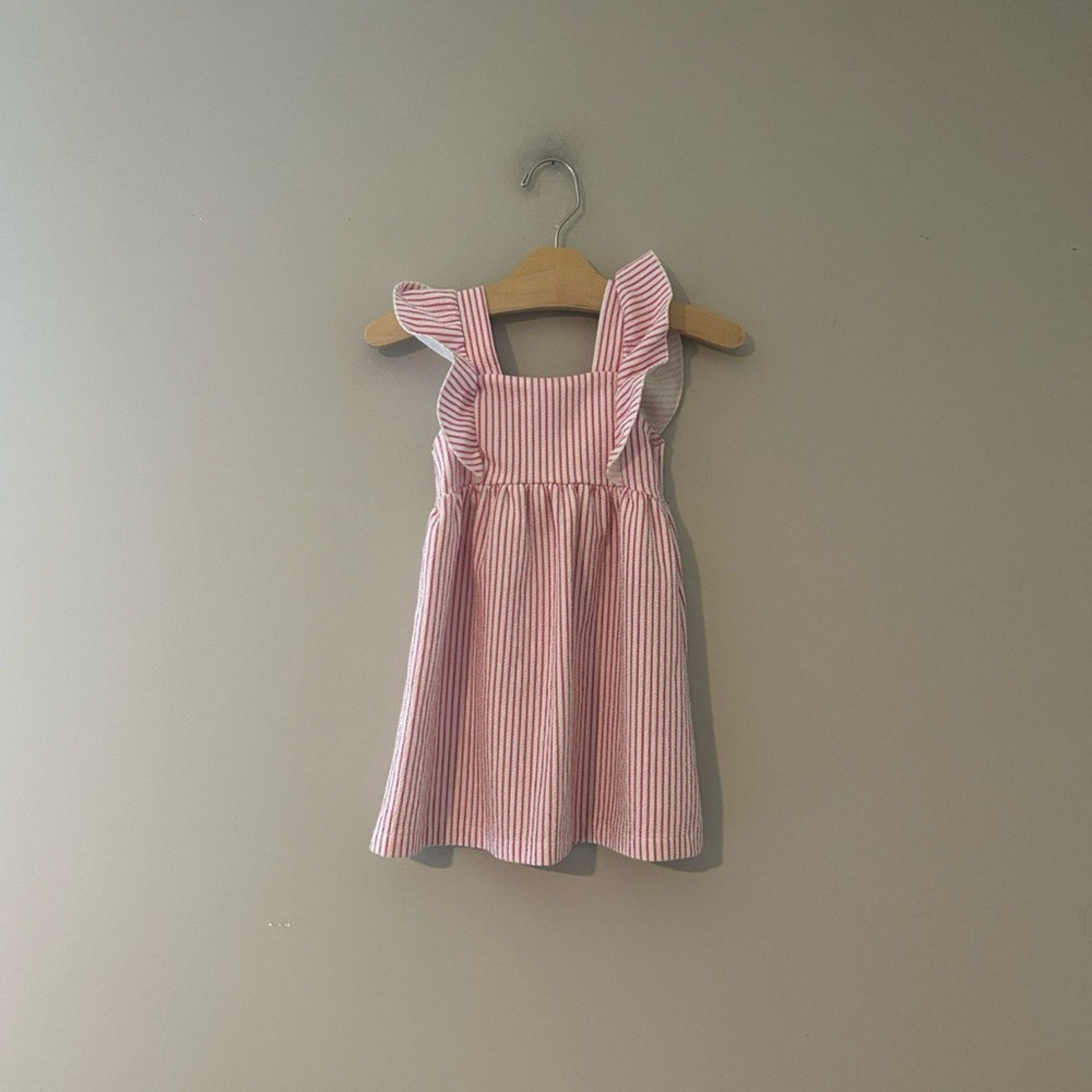 zara white pink stripe dress 2-3Y