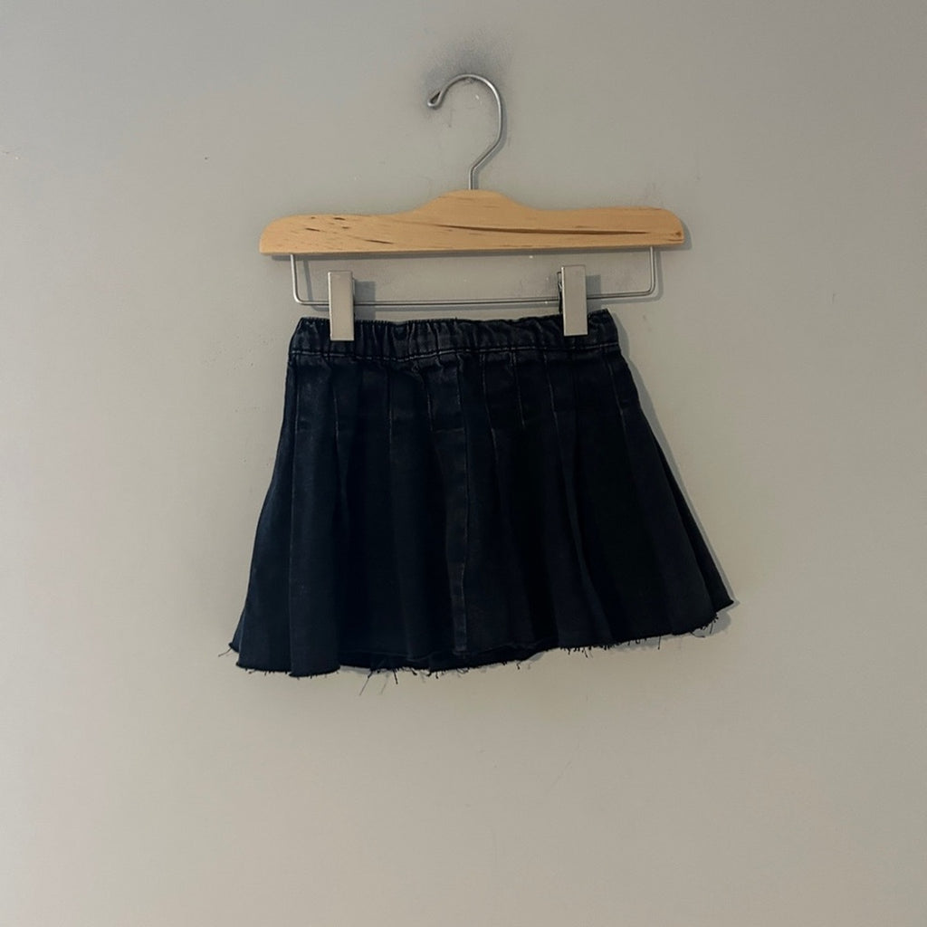 zara girls' washed black denim pleated skirt 3Y NWT