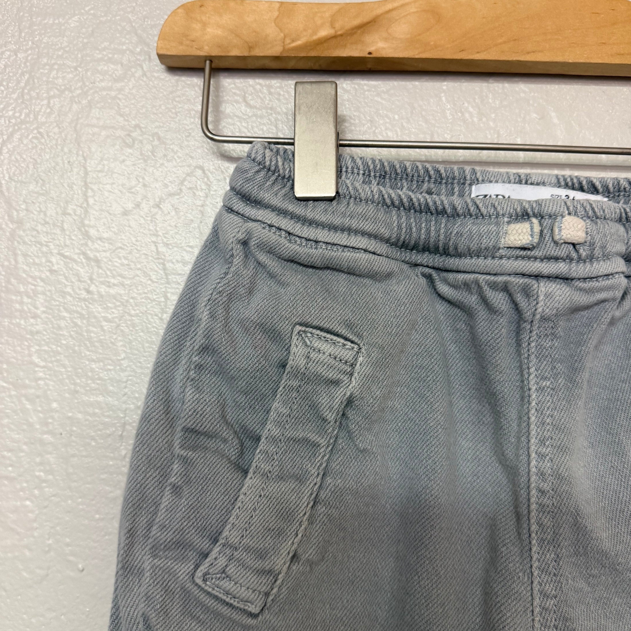 zara boys’ denim joggers 3-4Y