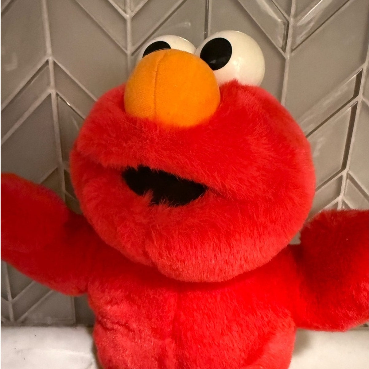 tickle me elmo surprise 2000