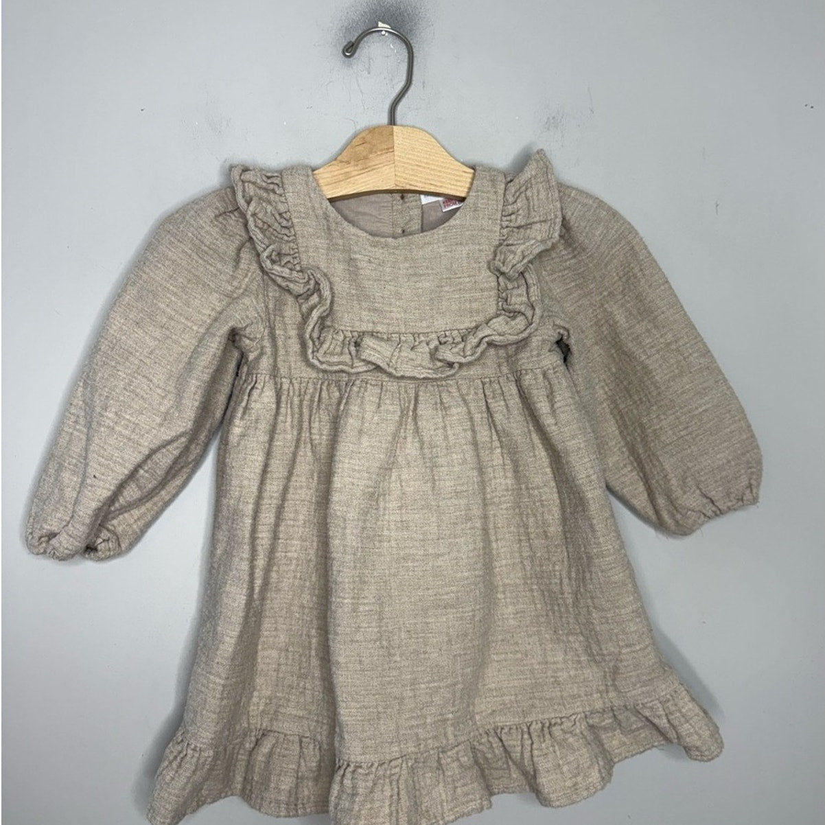 zara muslin dress beige 2-3Y
