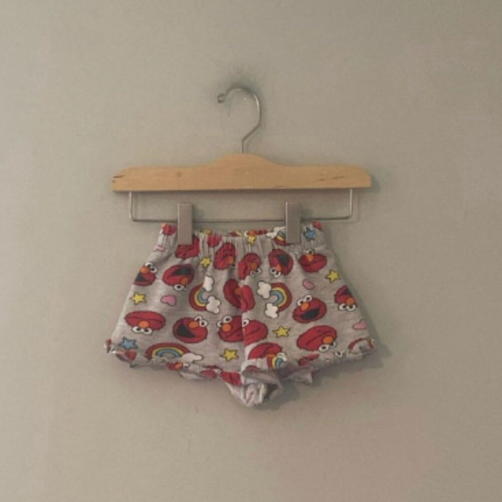 sesame street girls' elmo shorts 2T
