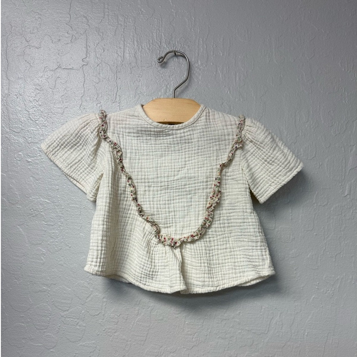 zara cream muslin top 9-12M