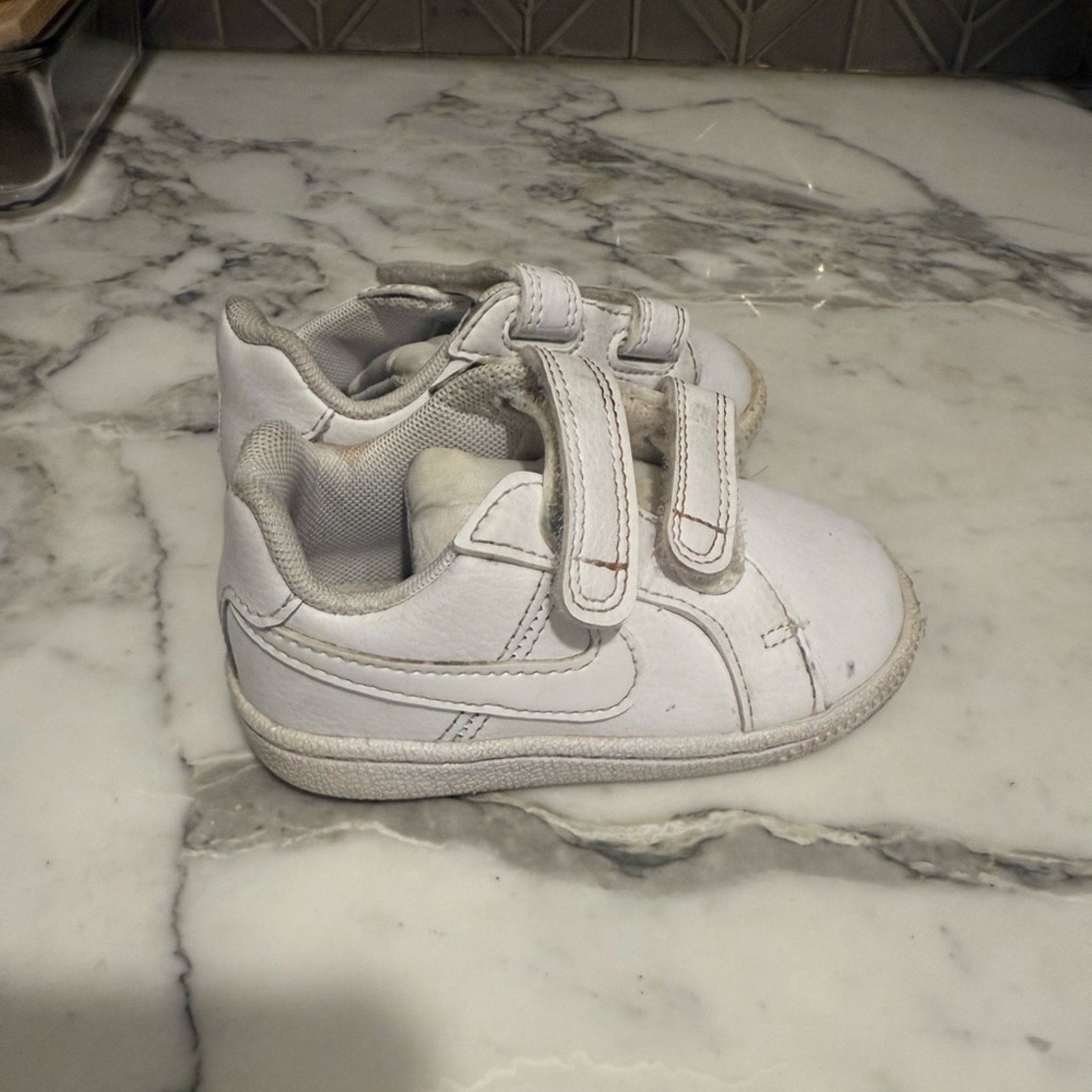 nike baby white sneakers 5c