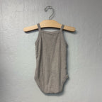kate quinn neutral organic cotton singlet 6-12M