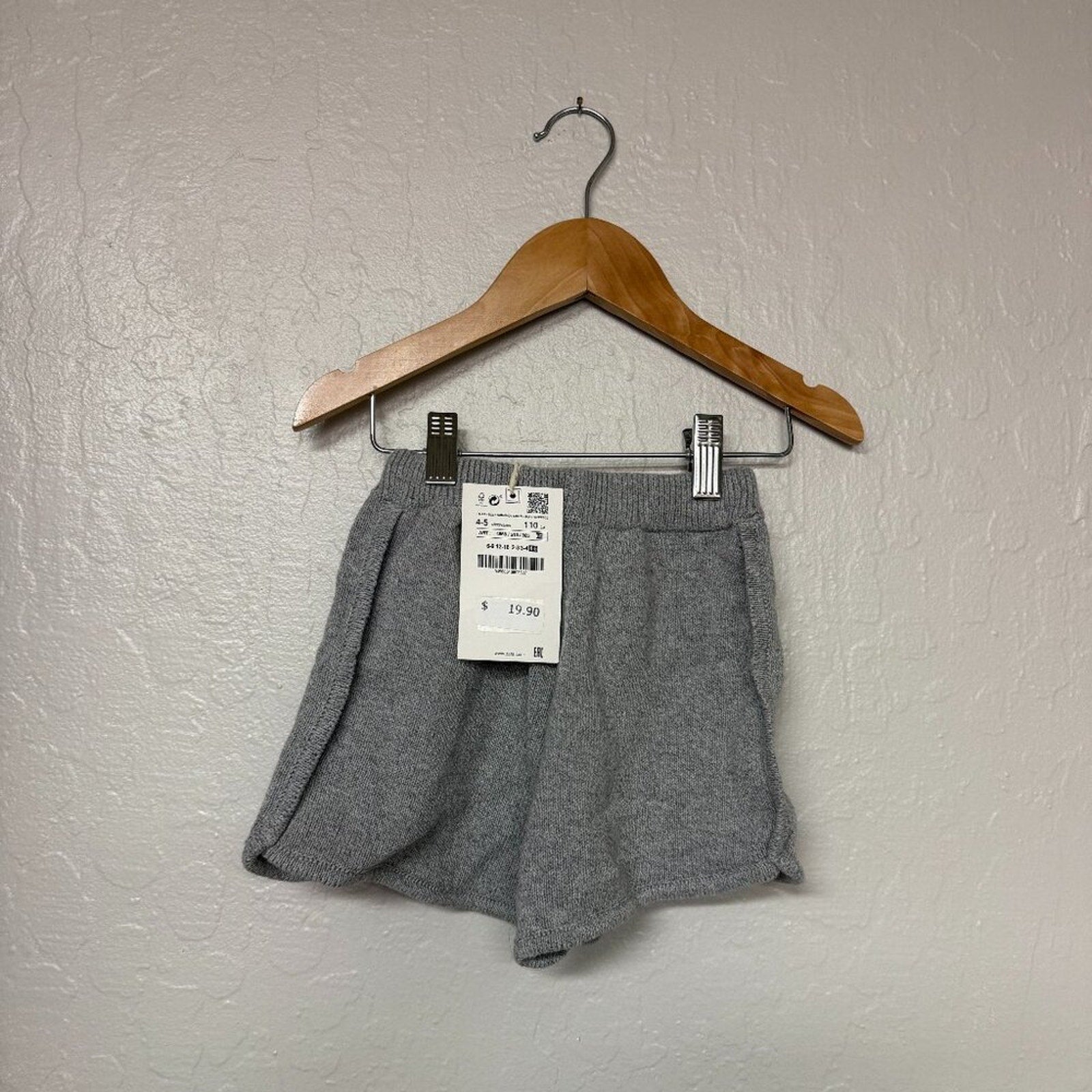 zara gray knit shorts 4-5Y NWT