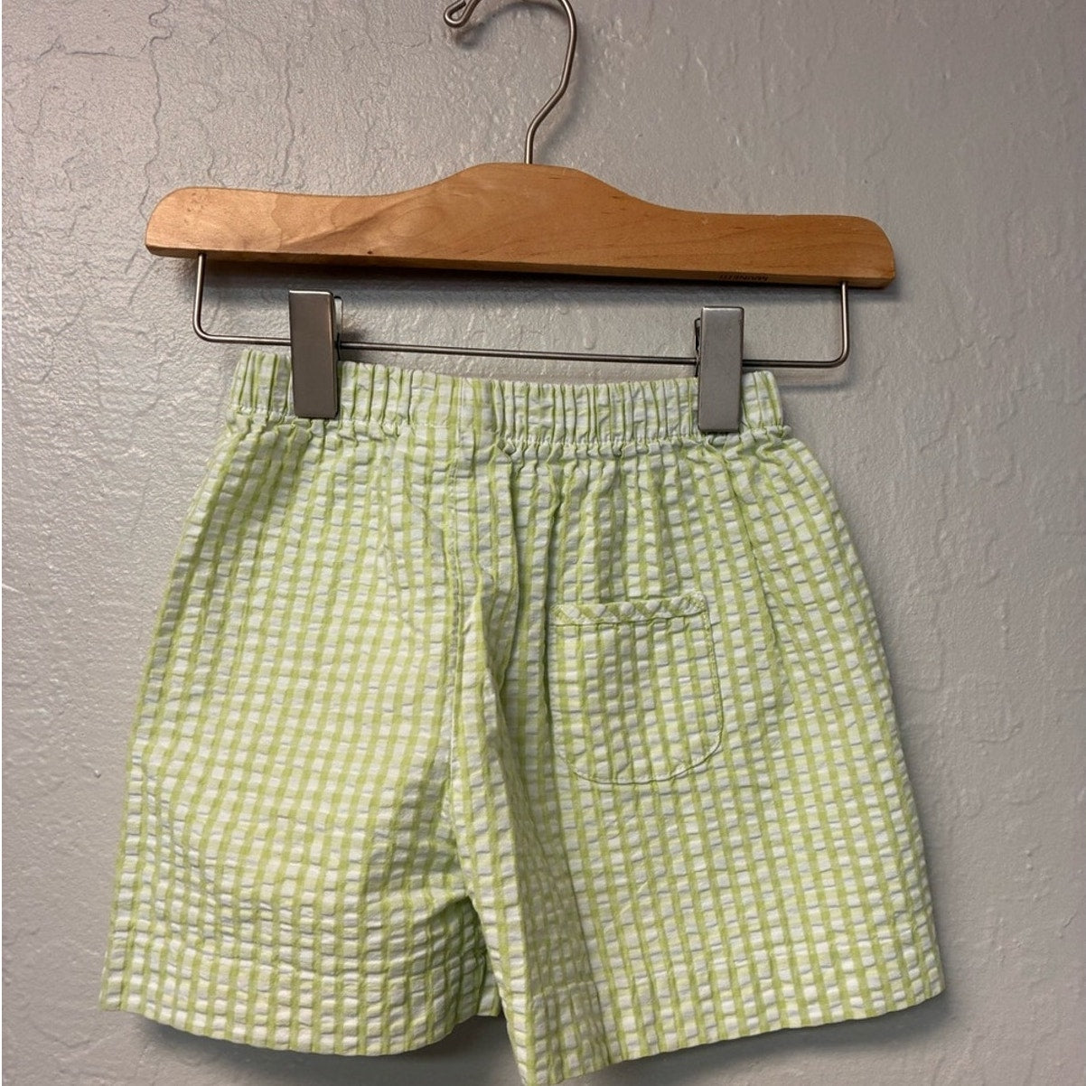 little english green seersucker shorts 3Y