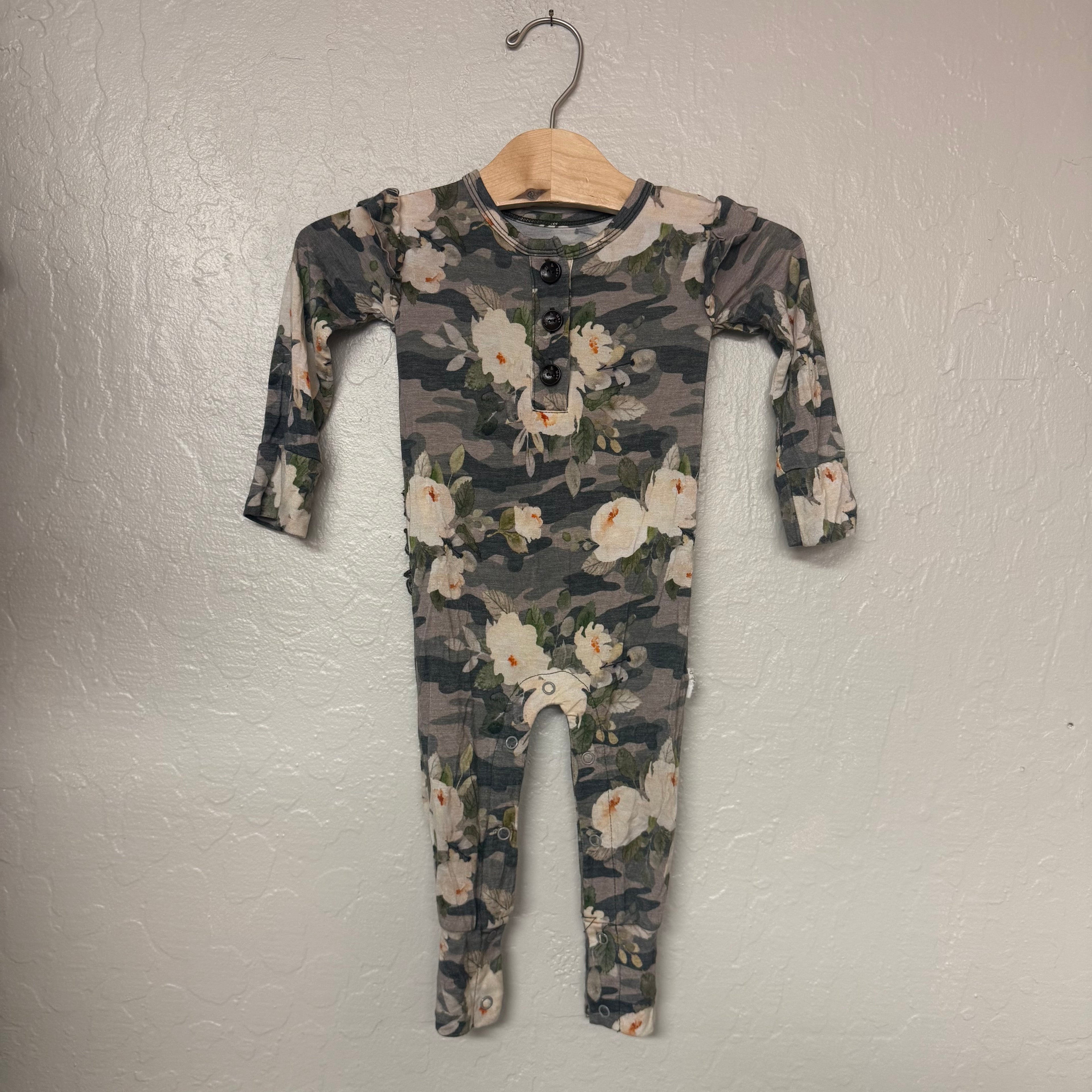 gigi & max floral bamboo romper 12-18M