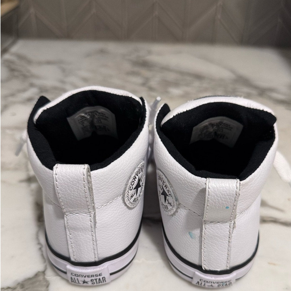 converse all-star leather shoes 9C