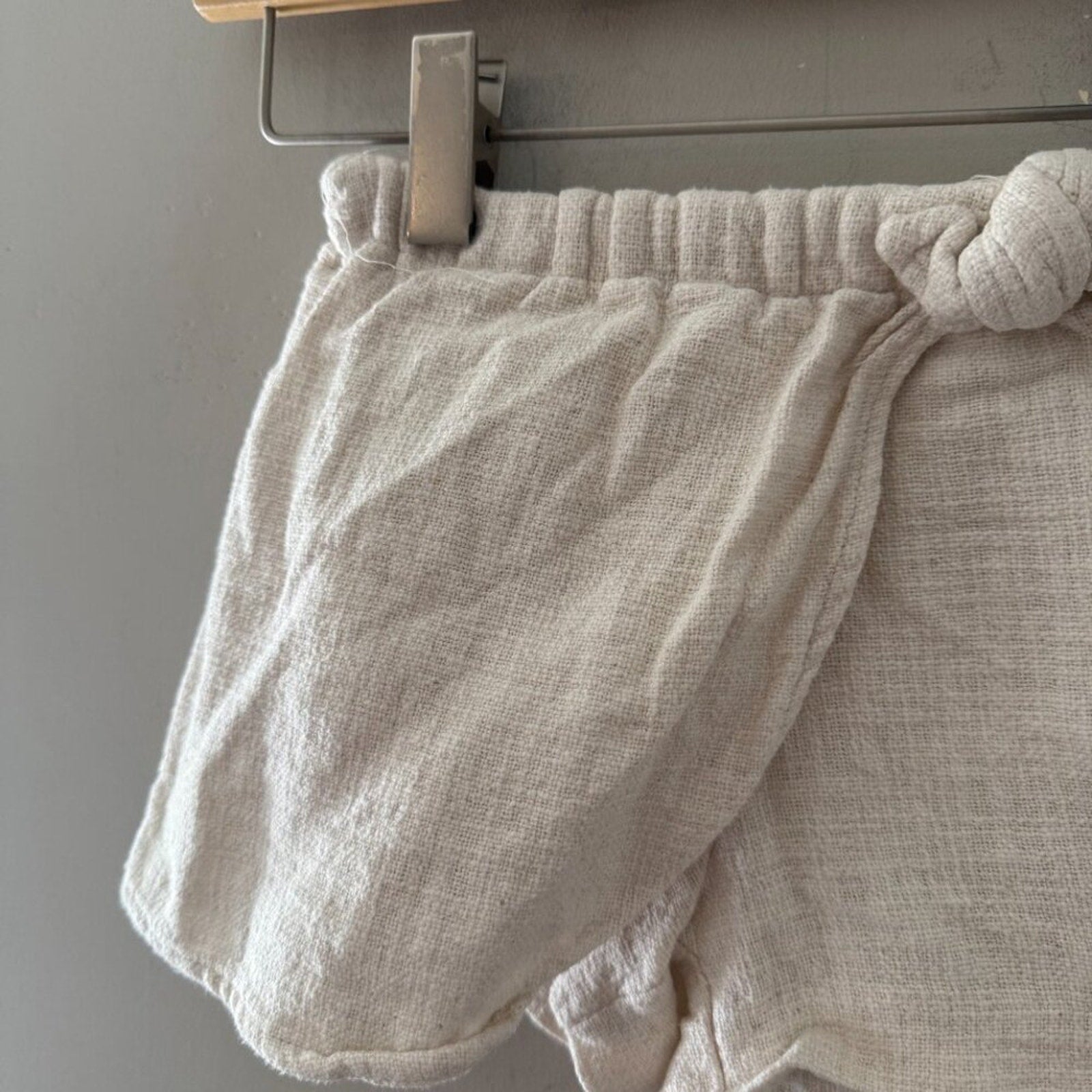 zara girls' cream shorts 5Y
