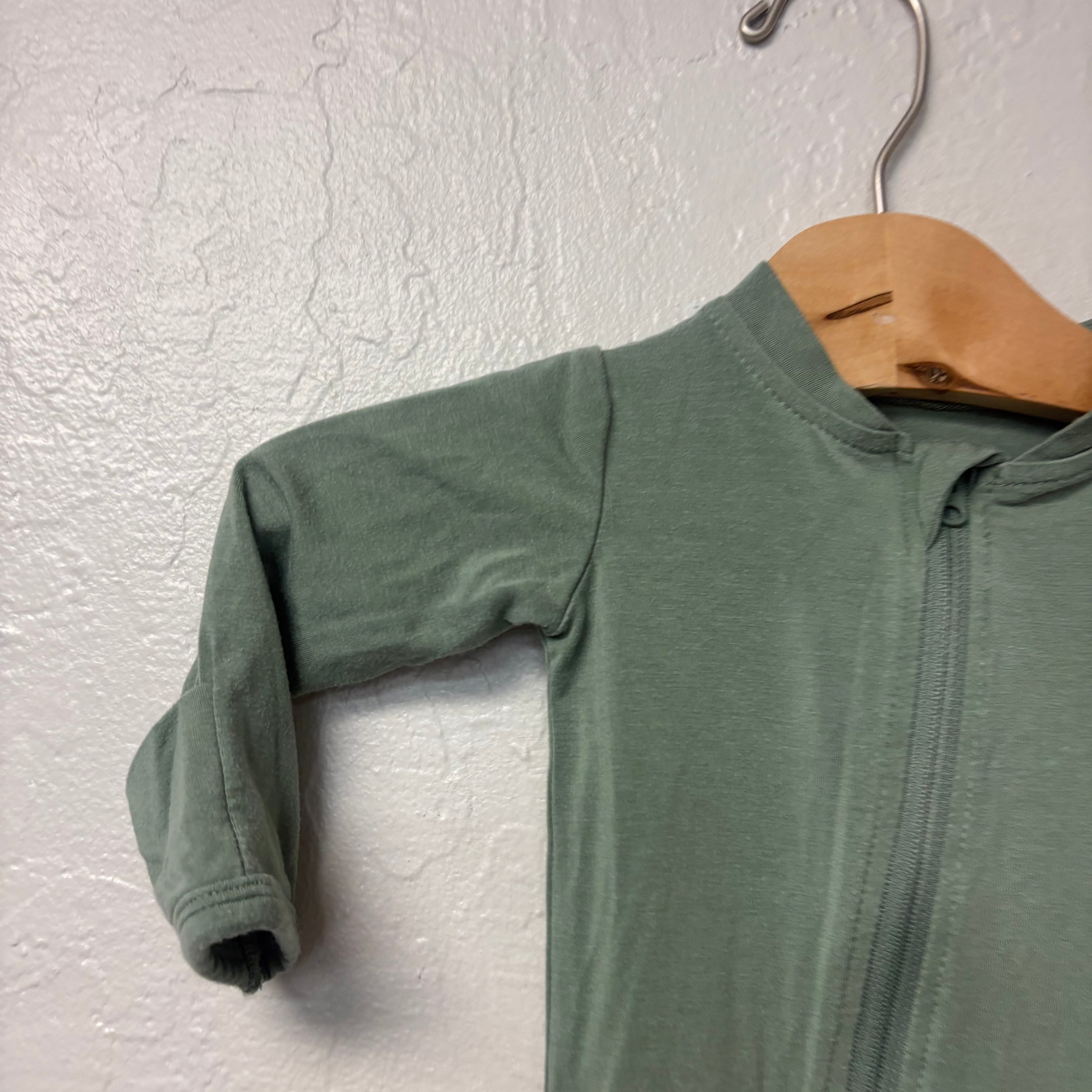 wildbird muted green footie 0-3M