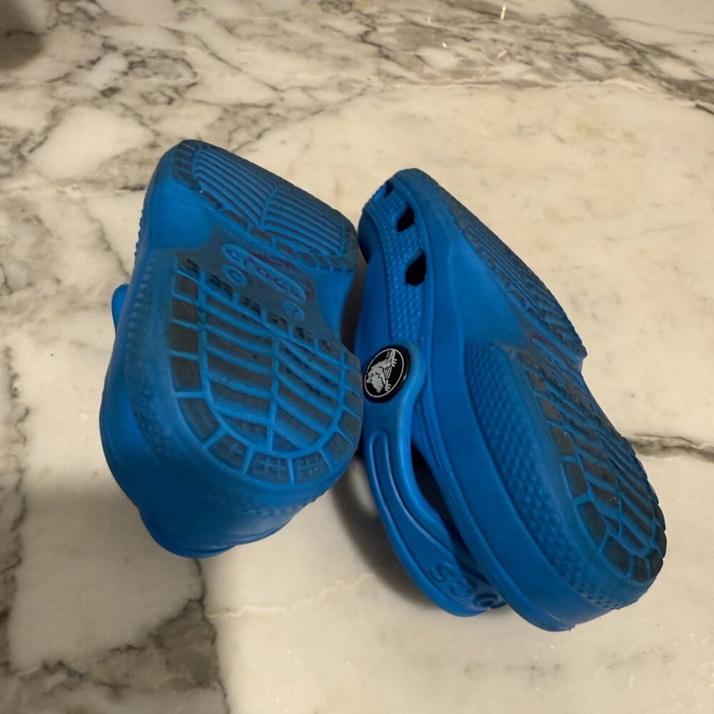 crocs blue 7c c7