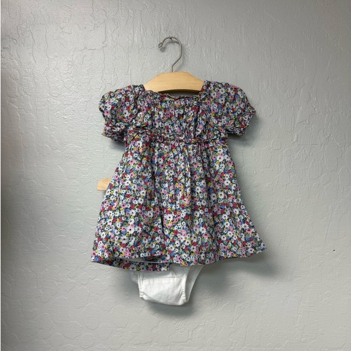 baby gap floral dress white bloomers 12-18M