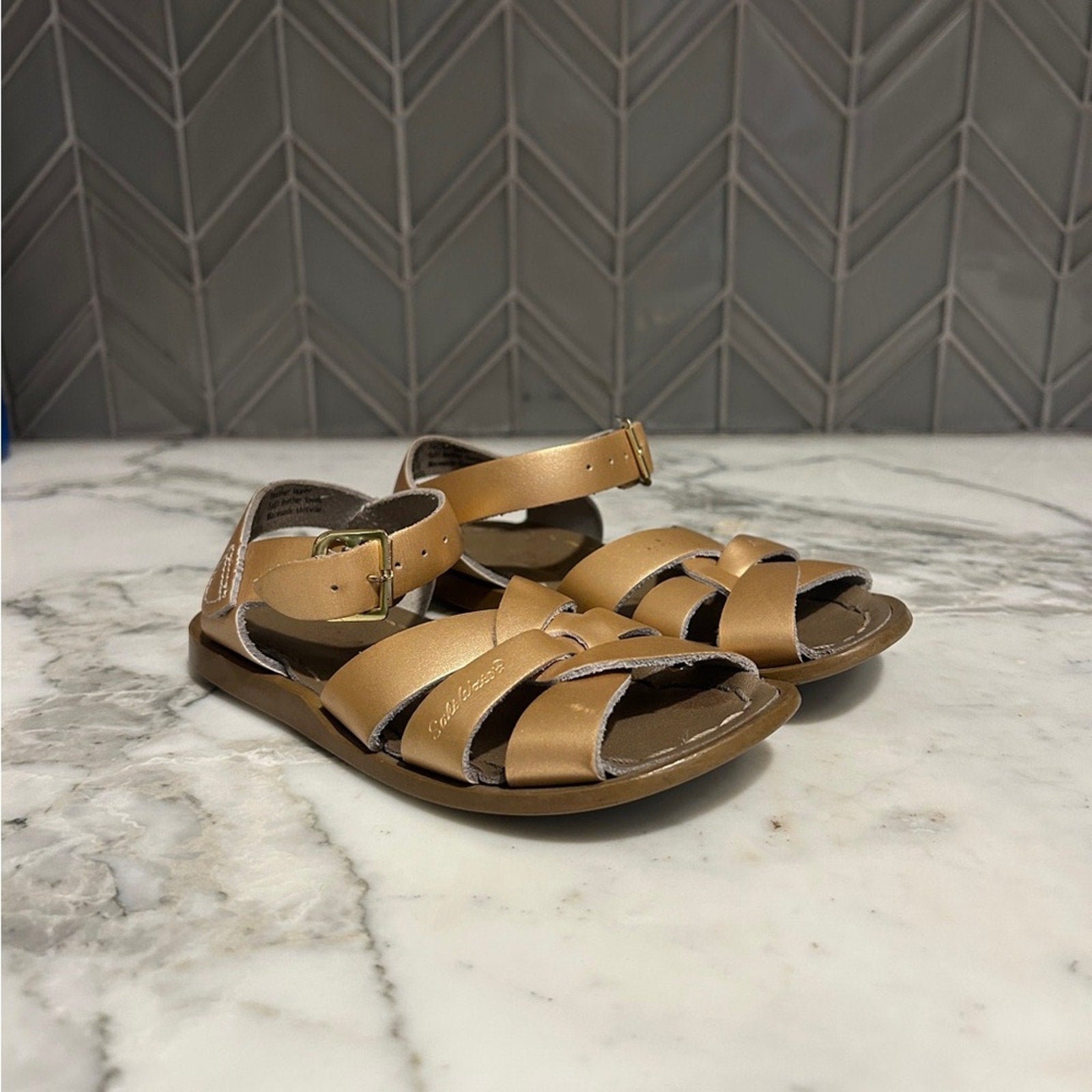 salt water girls' gold sandals 8c