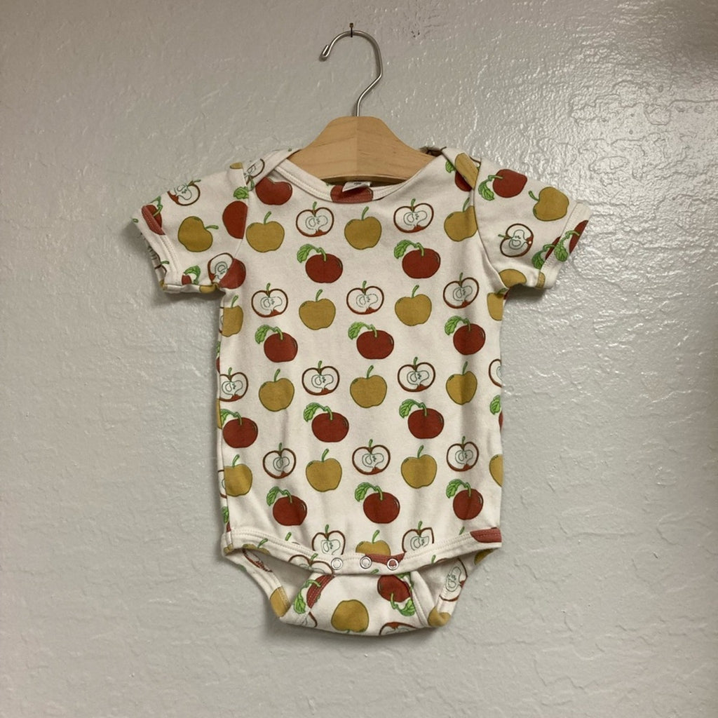 kate quinn apple onesie 18-24M