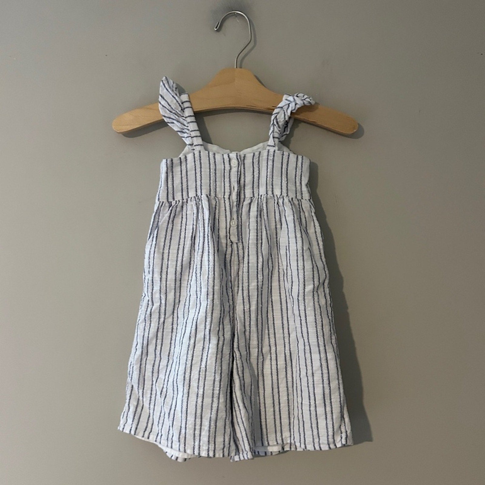 janie and jack white blue stripe romper 12-18M