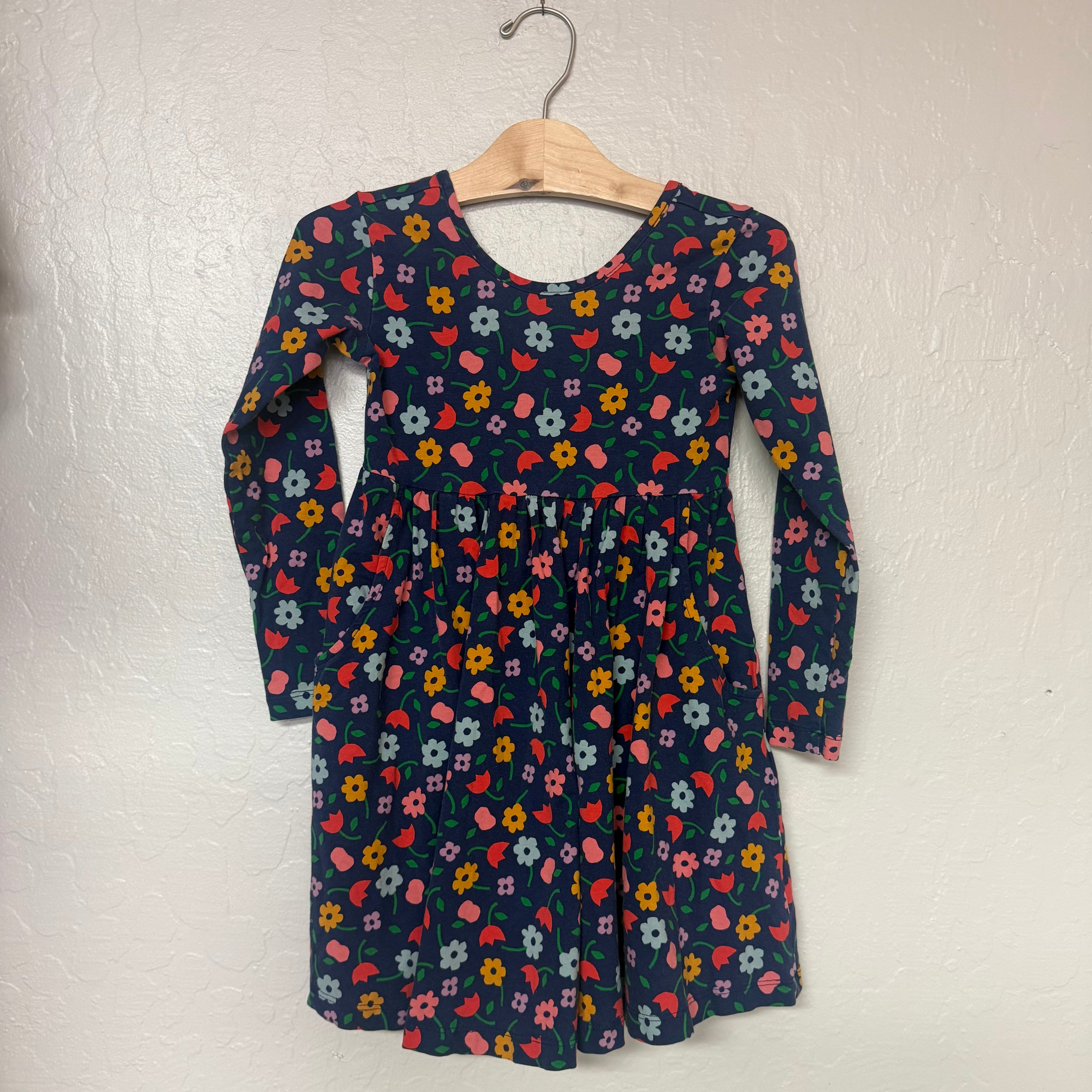 hanna andersson navy floral dress 5Y