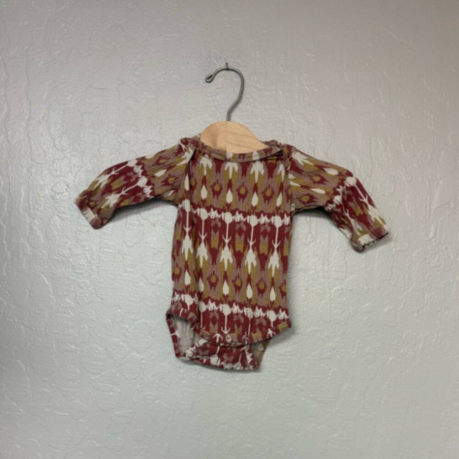 kate quinn girls' maroon onesie 0-3M