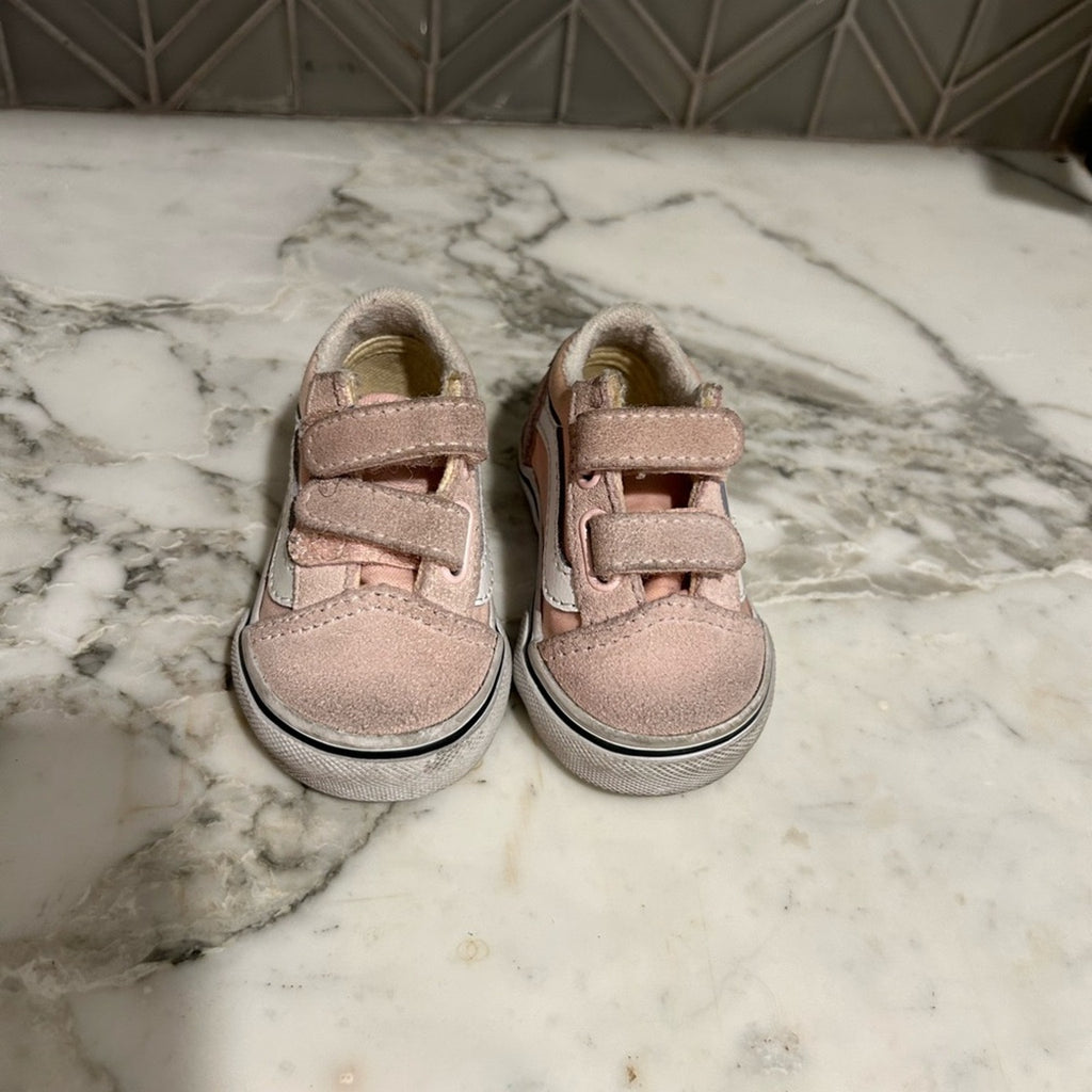 vans girls' pink sneakers 2c