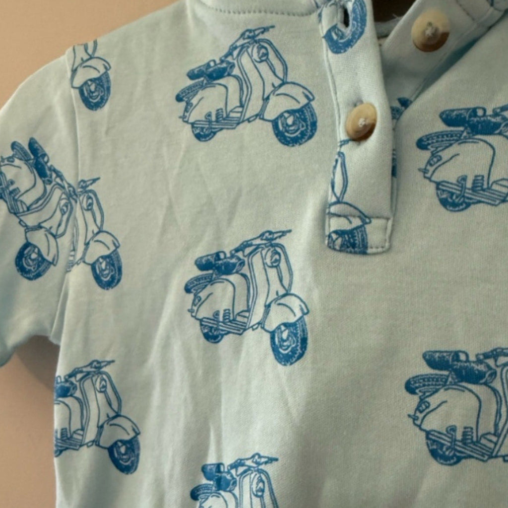 kate quinn boys' blue hooded top 3Y