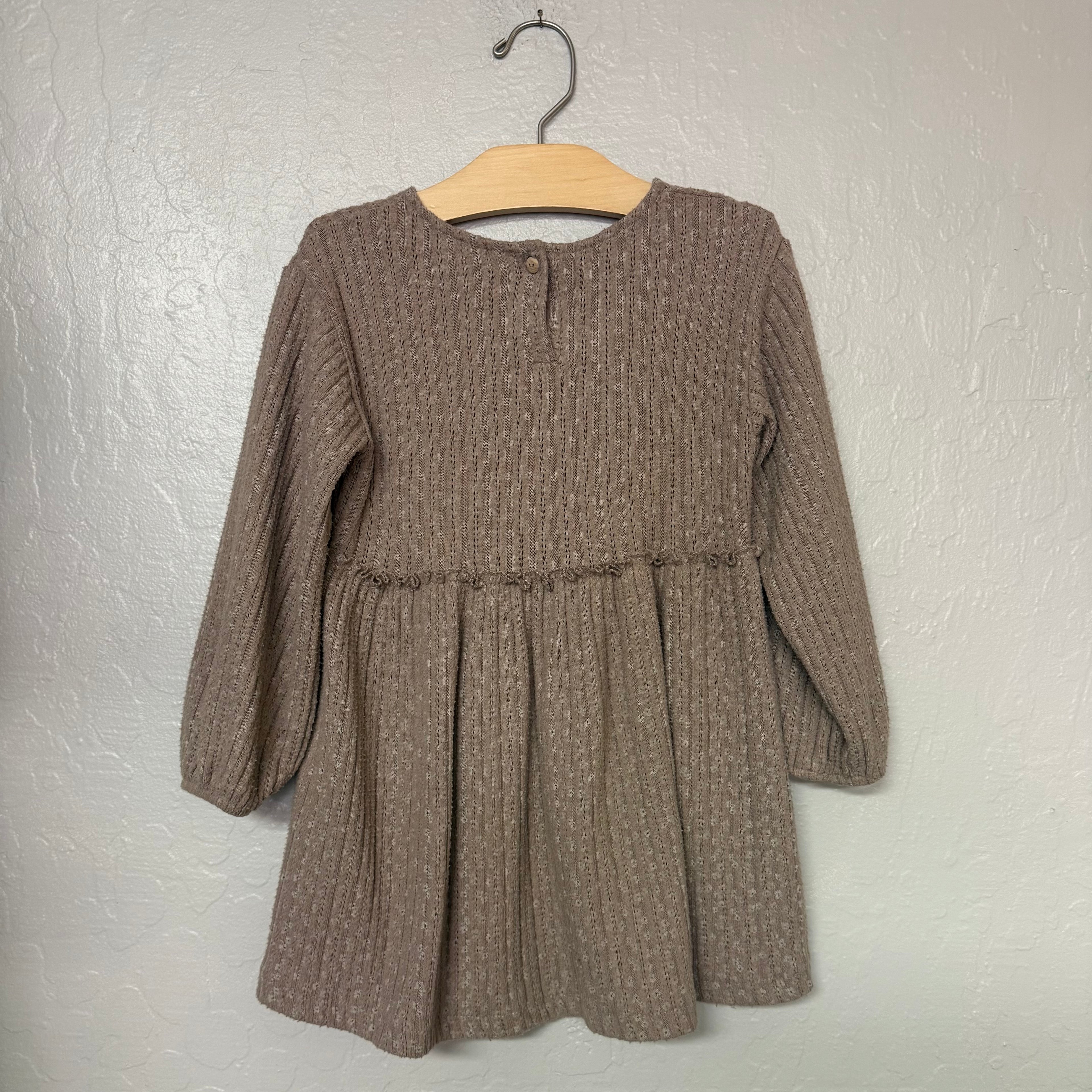 zara girls beige long-sleeve dress 5Y