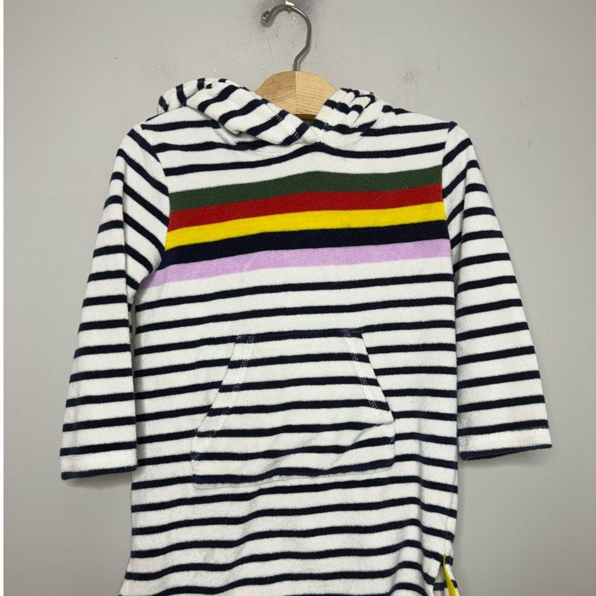 mini boden swim pullover rainbow navy blue stripe 5-6Y