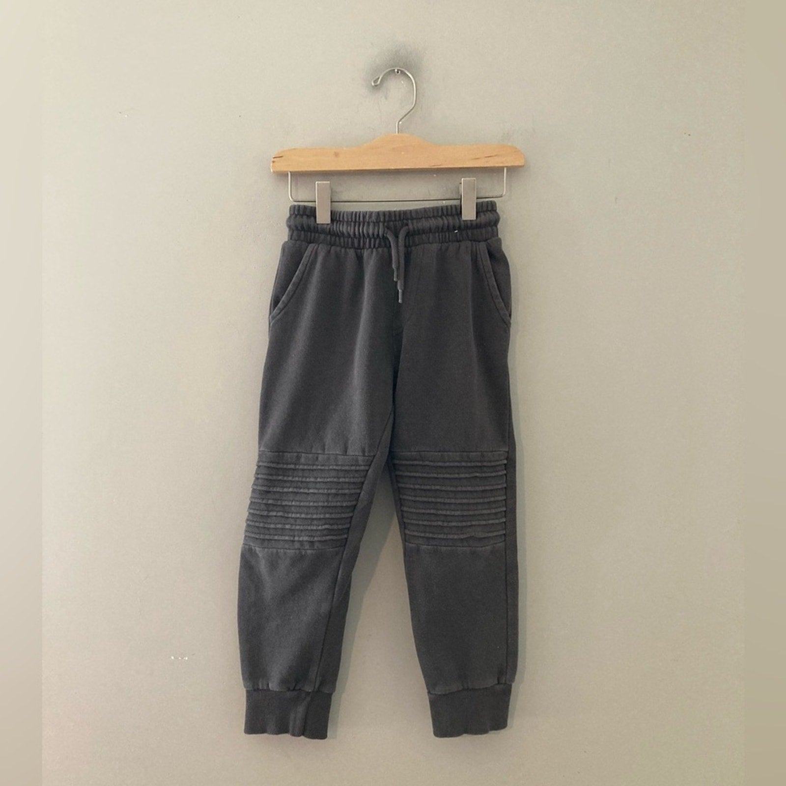cotton on kids boys’ black joggers 5Y