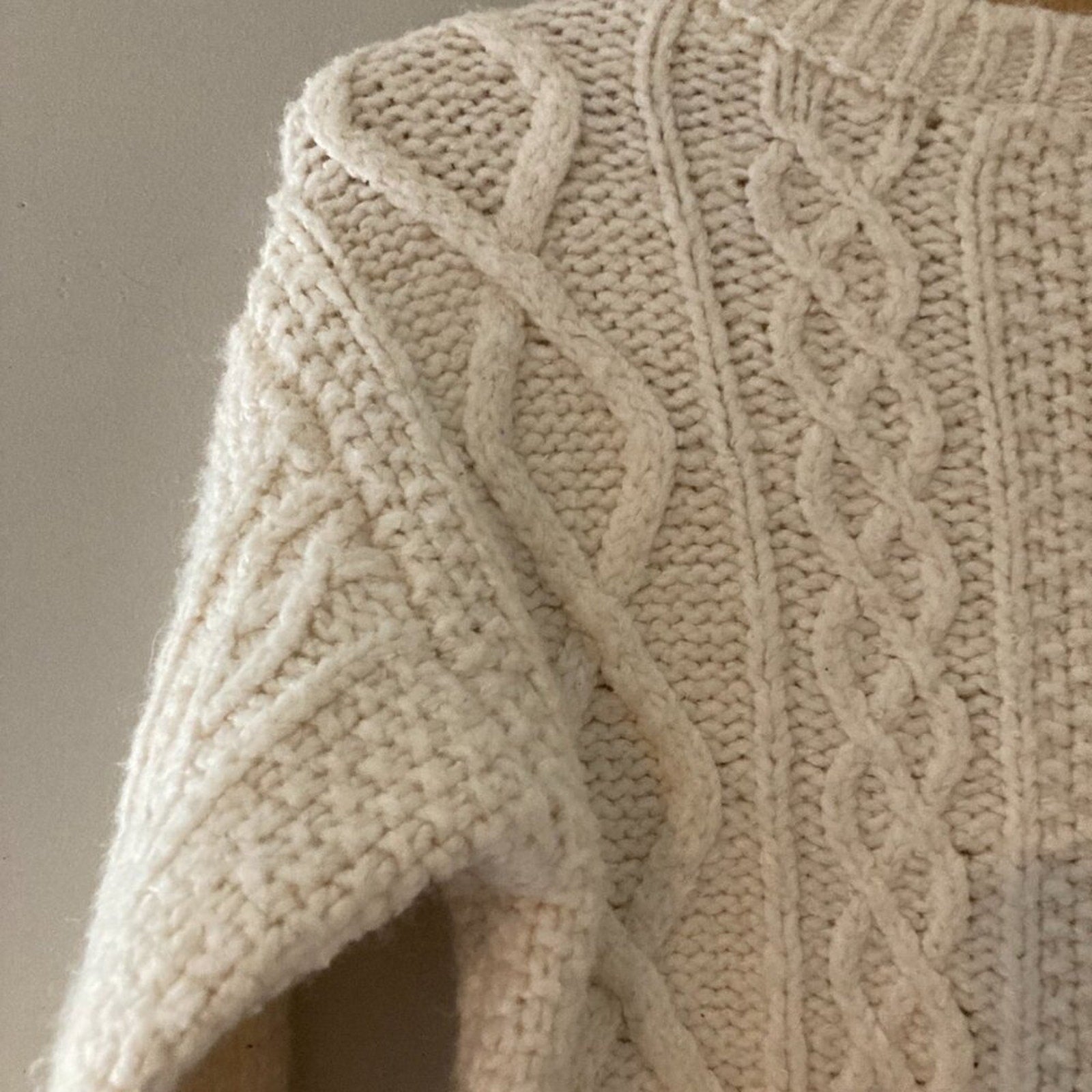 zara cream knit sweater 12-18M