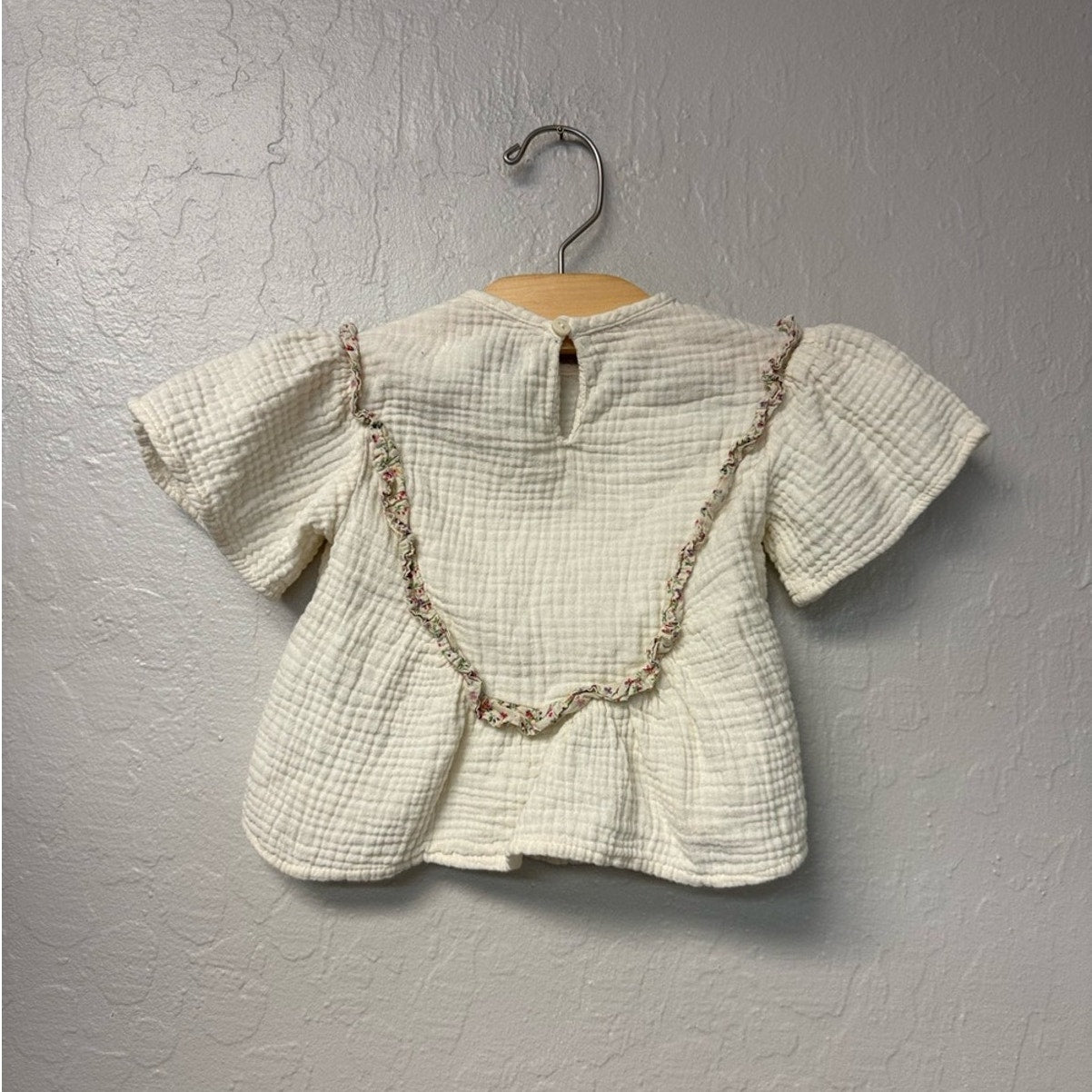 zara cream muslin top 9-12M
