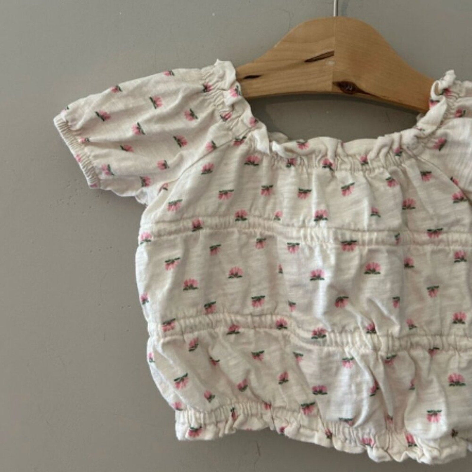 old navy floral crop top 12-18M