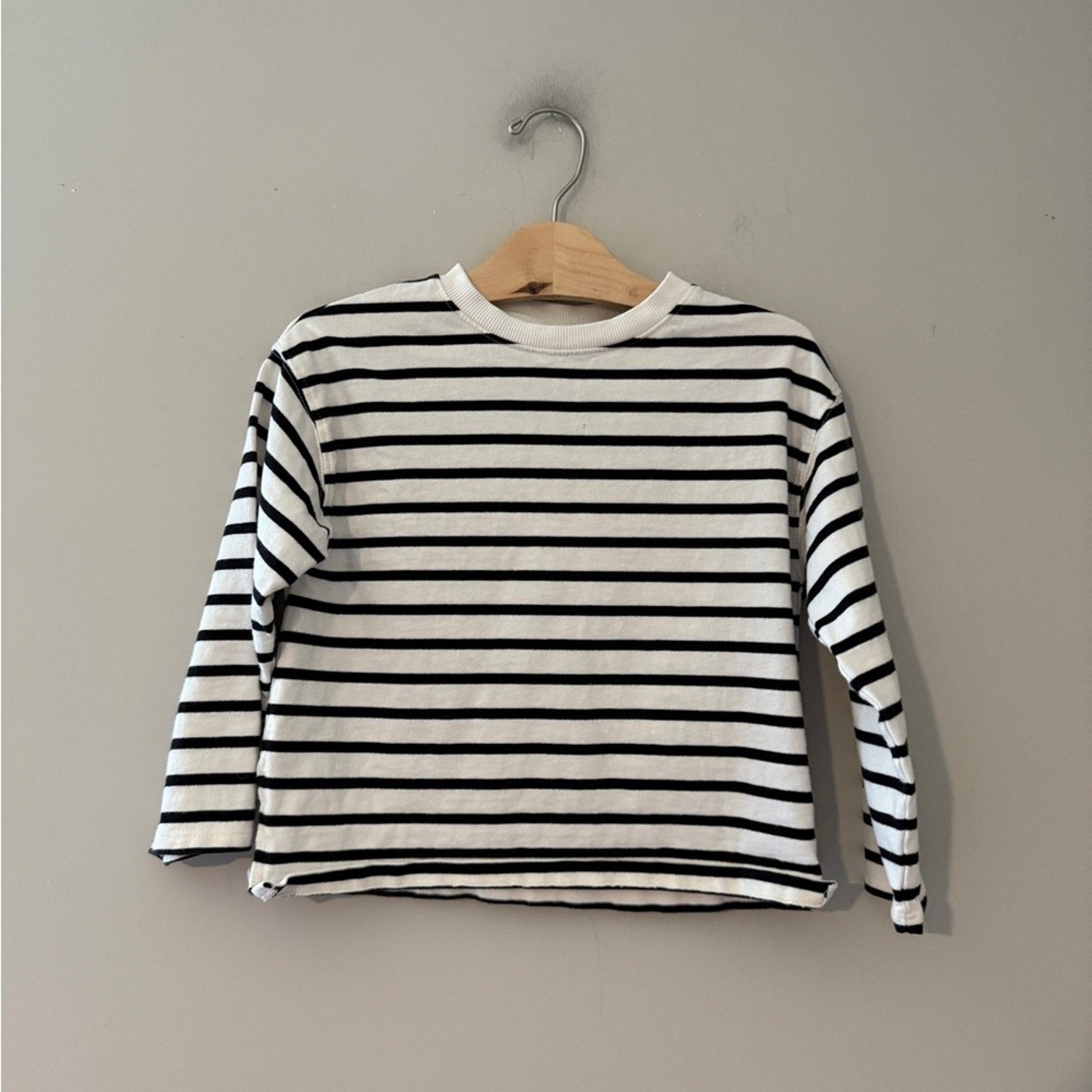 zara cream black stripe long-sleeve tee 6-7Y