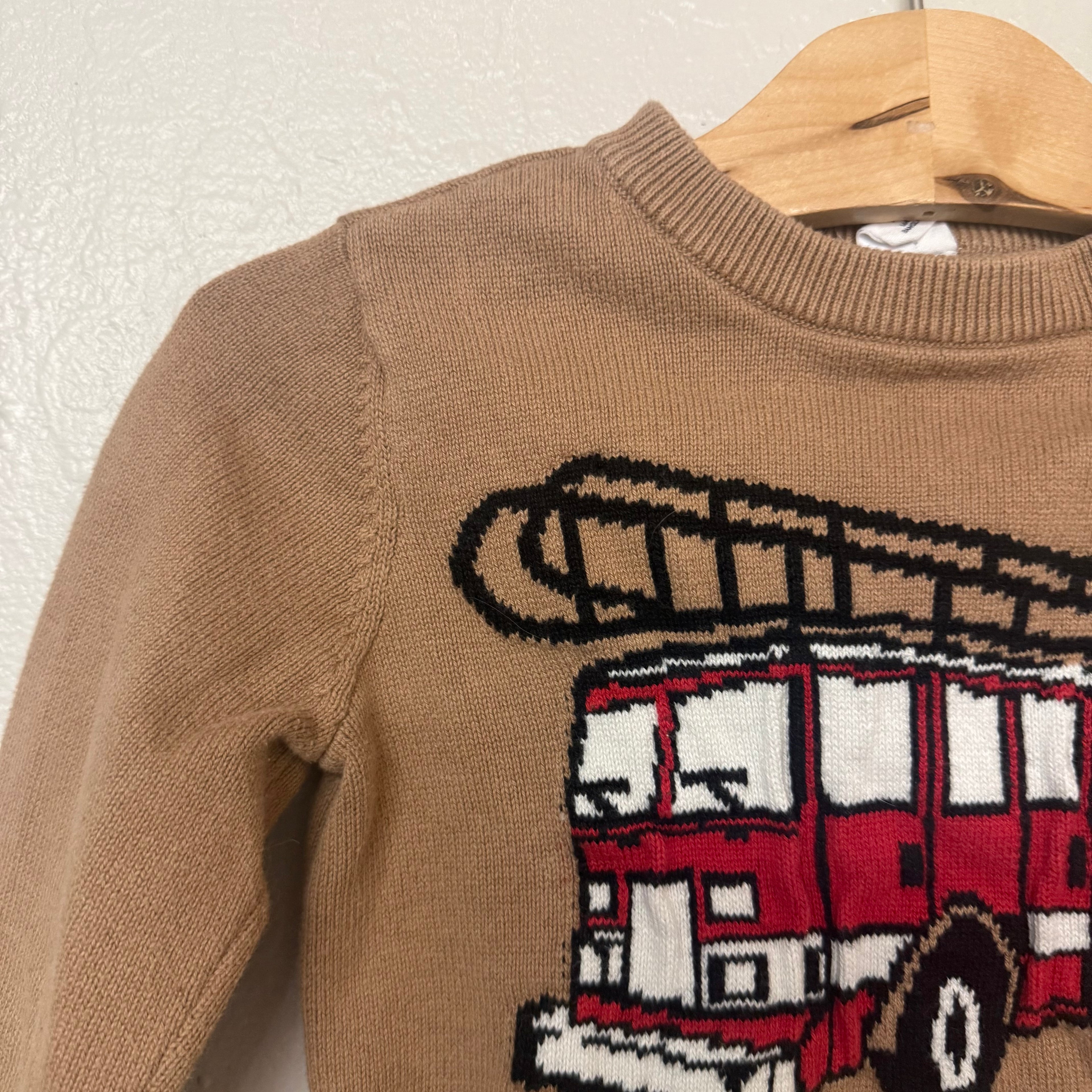 baby gap brown firetruck sweater 3Y