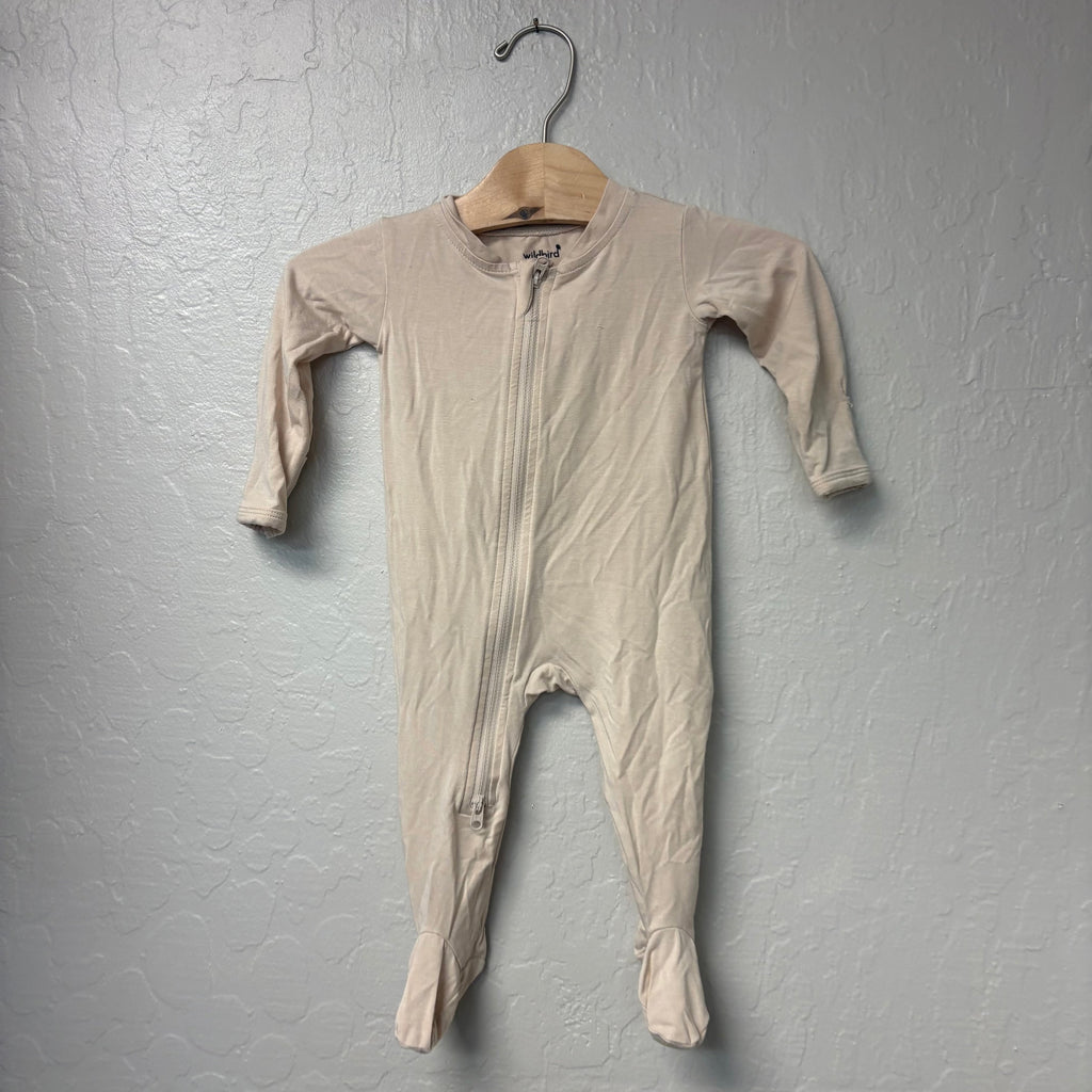 wildbird soft beige footie 3-6M