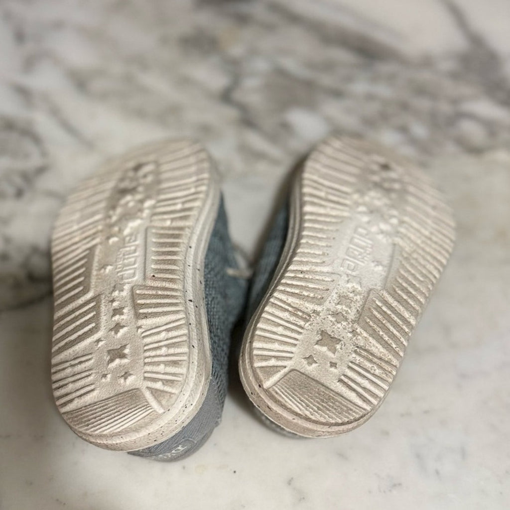 hey dude toddler slip ons 7c